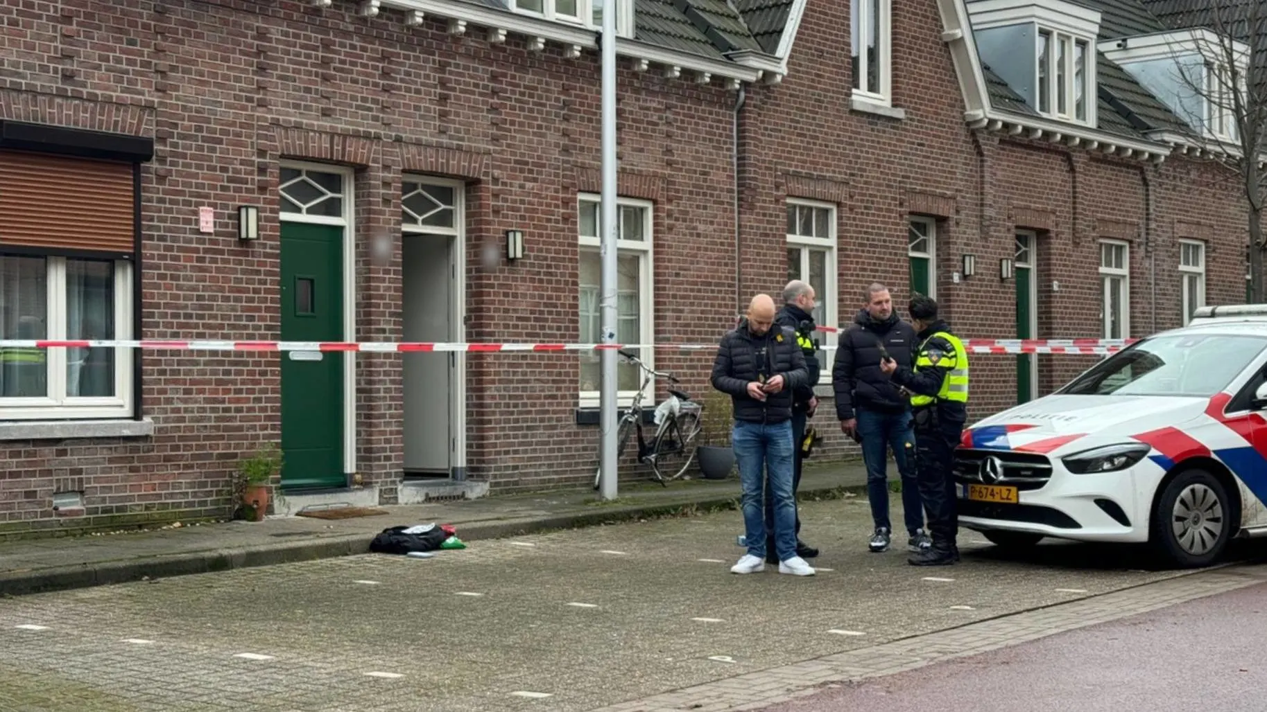 Zwaargewonde vrouw gevonden in woning Maastricht