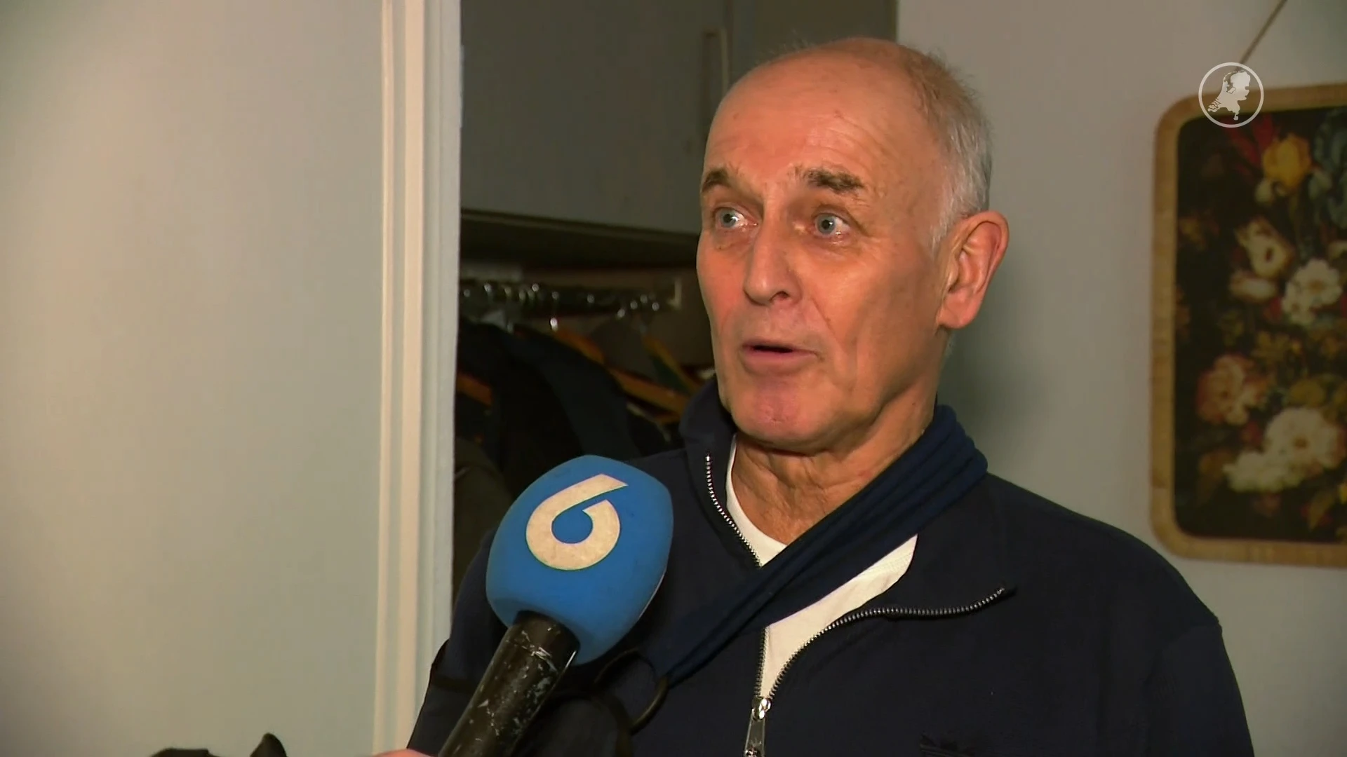 Ton zijn dak waaide van zijn huis: 'Hij hing ineens voor het raam'