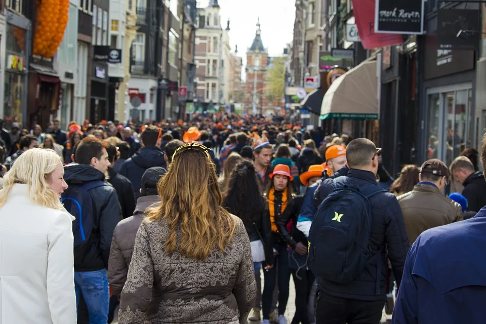 Weer een traditionele vrijmarkt, of toch een online pubquiz: hoe vieren we Koningsdag 2021?