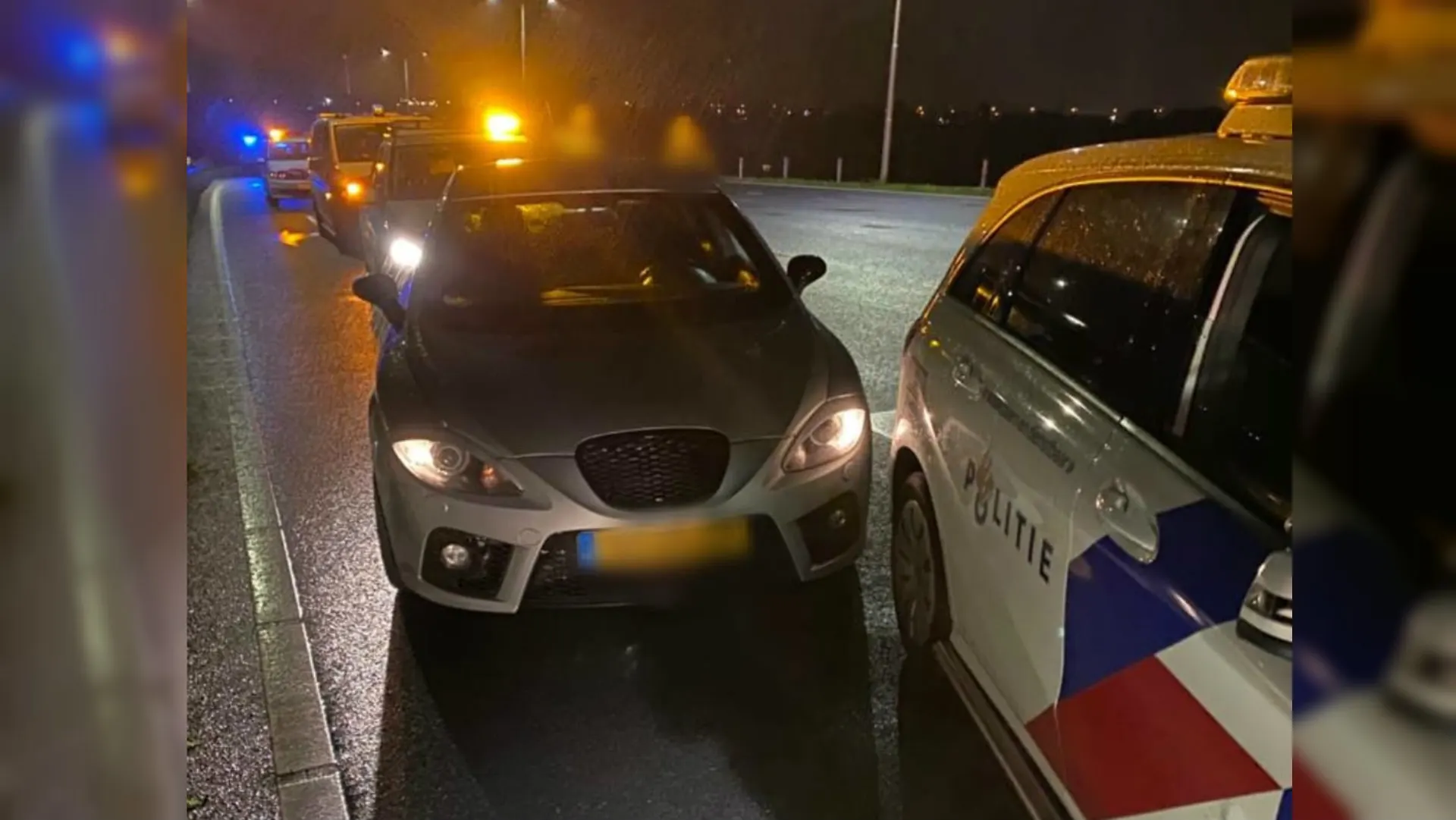 Man hoort eigen auto wegrijden, politie gaat er met 200 km/u achteraan