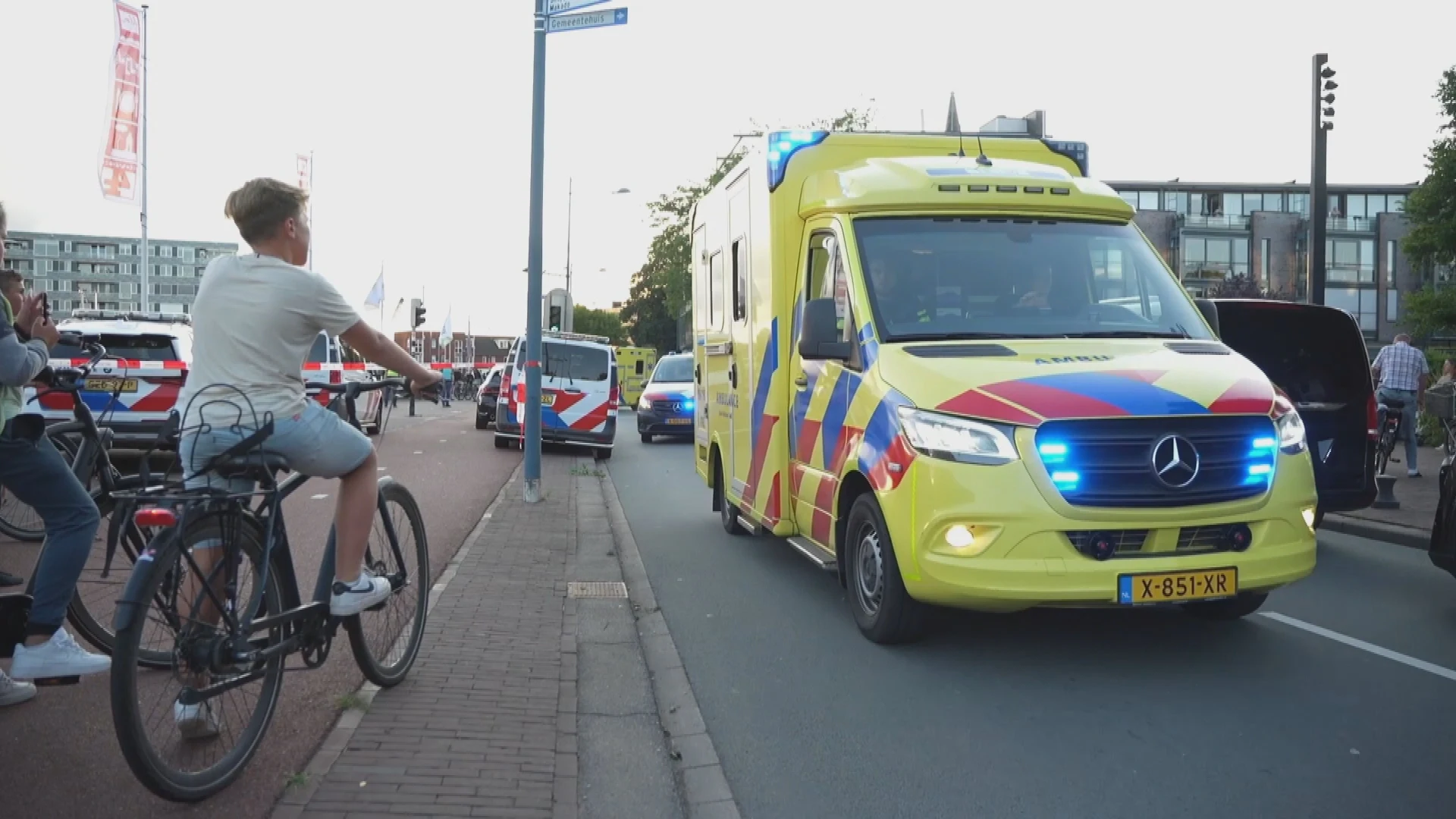 OM: 'Welk familielid gaat nu met een mes op zak naar de eindmusical van een basisschool?'