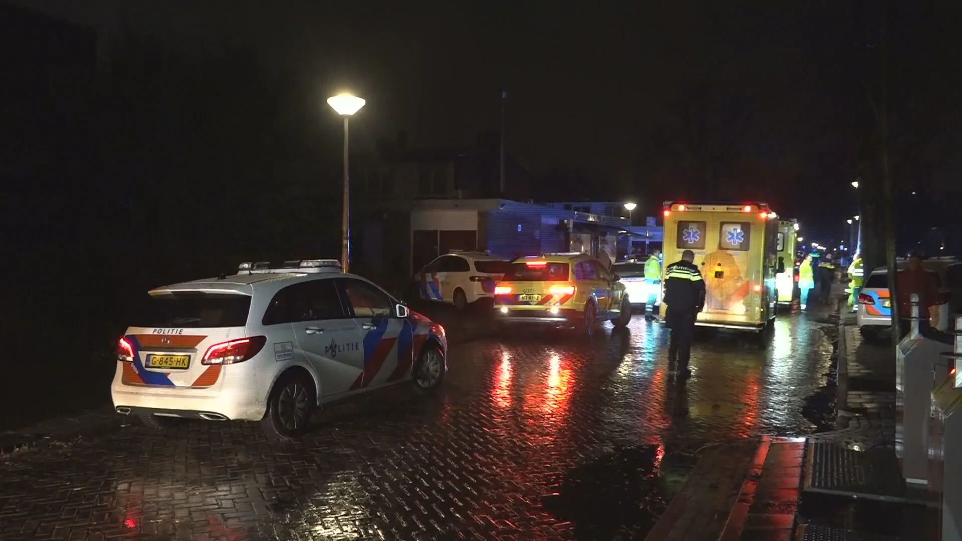 'Dode en zwaargewonde bij schietpartij in Amsterdam-Oost'