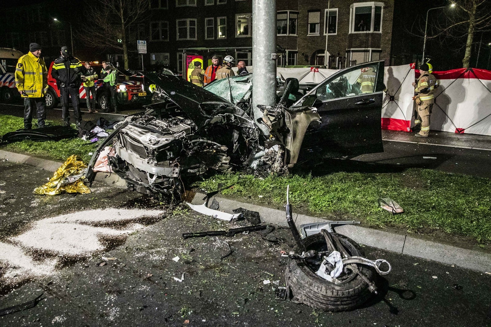 21-jarige inzittende overleden na zwaar verkeersongeluk Arnhem