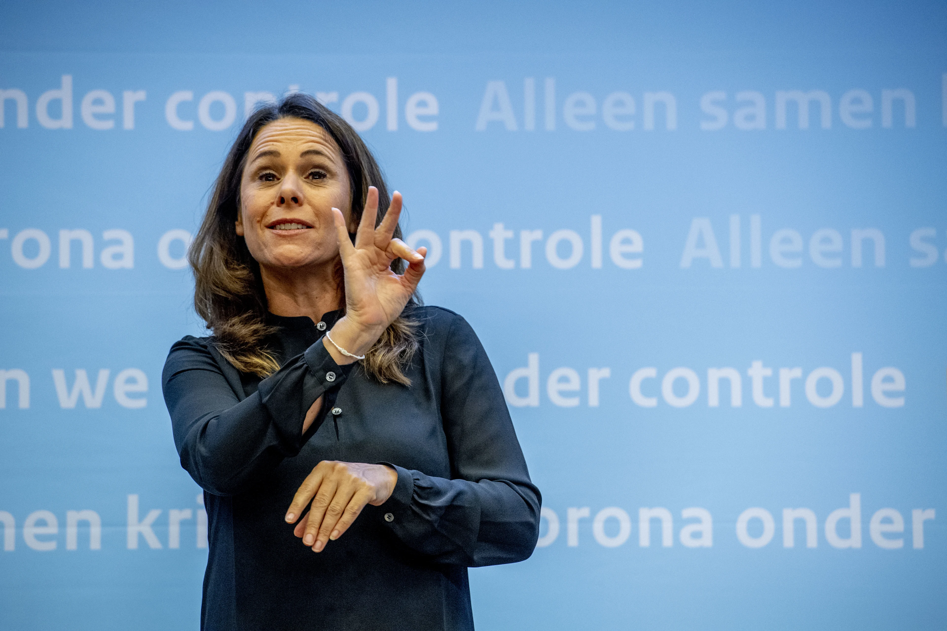 Doventolk Irma Sluis niet bij eerstvolgende persconferentie over coronamaatregelen