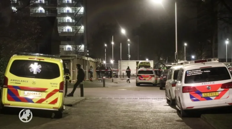 Tariq C. (19) stak neef dood en verwondde 3 anderen door 'waandenkbeelden'