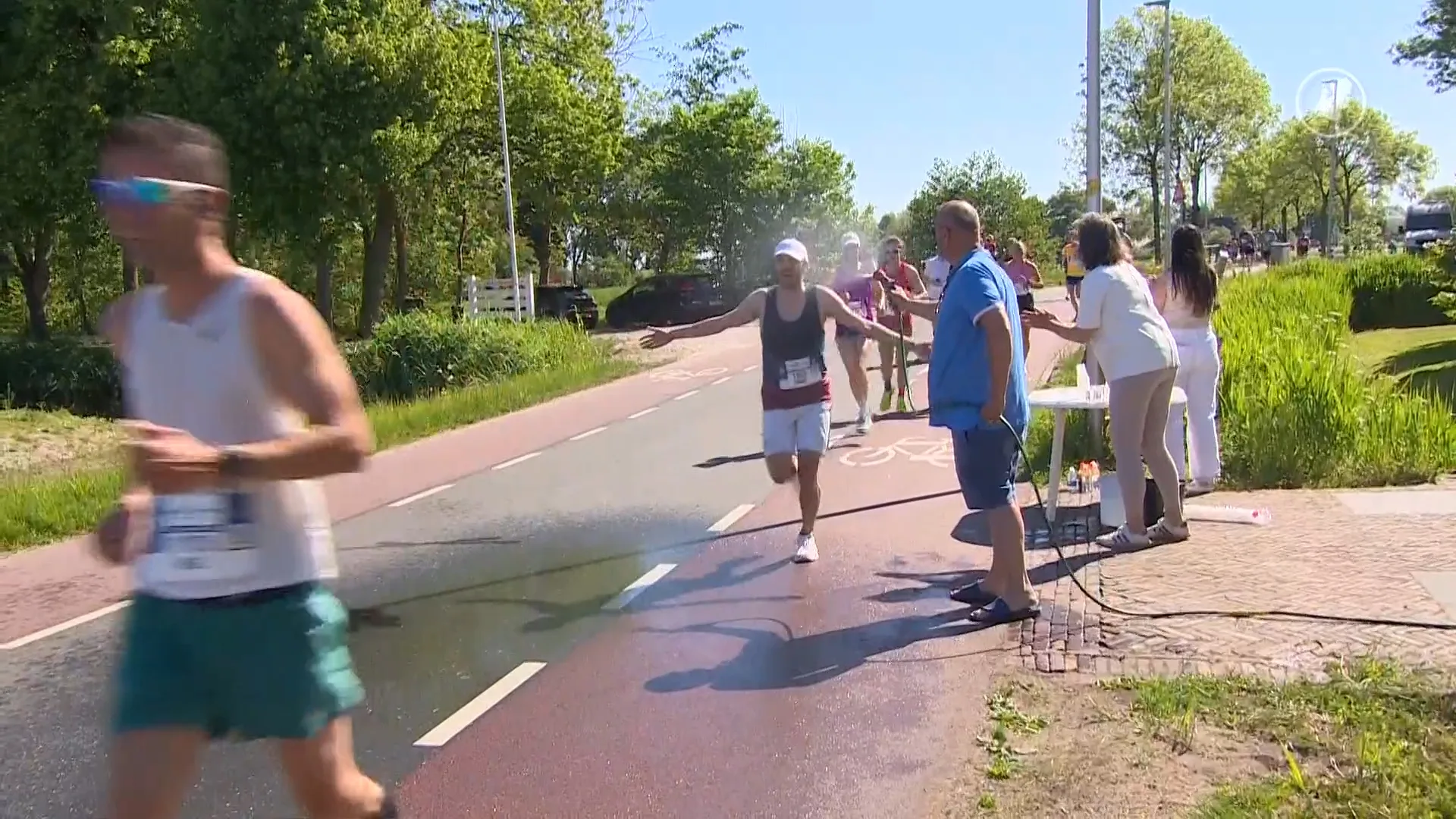 Deelnemers marathon Leiden gaan voorbereid van start