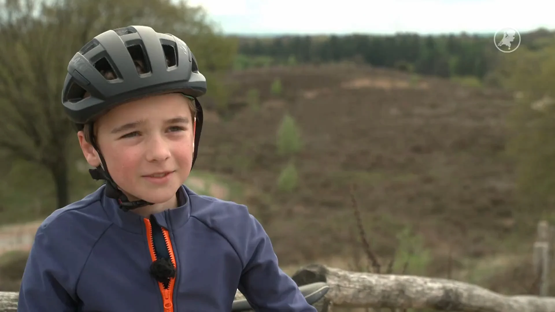 Faas (10) fietst 700 km om megabedrag op te halen voor zieke Lauren (1)