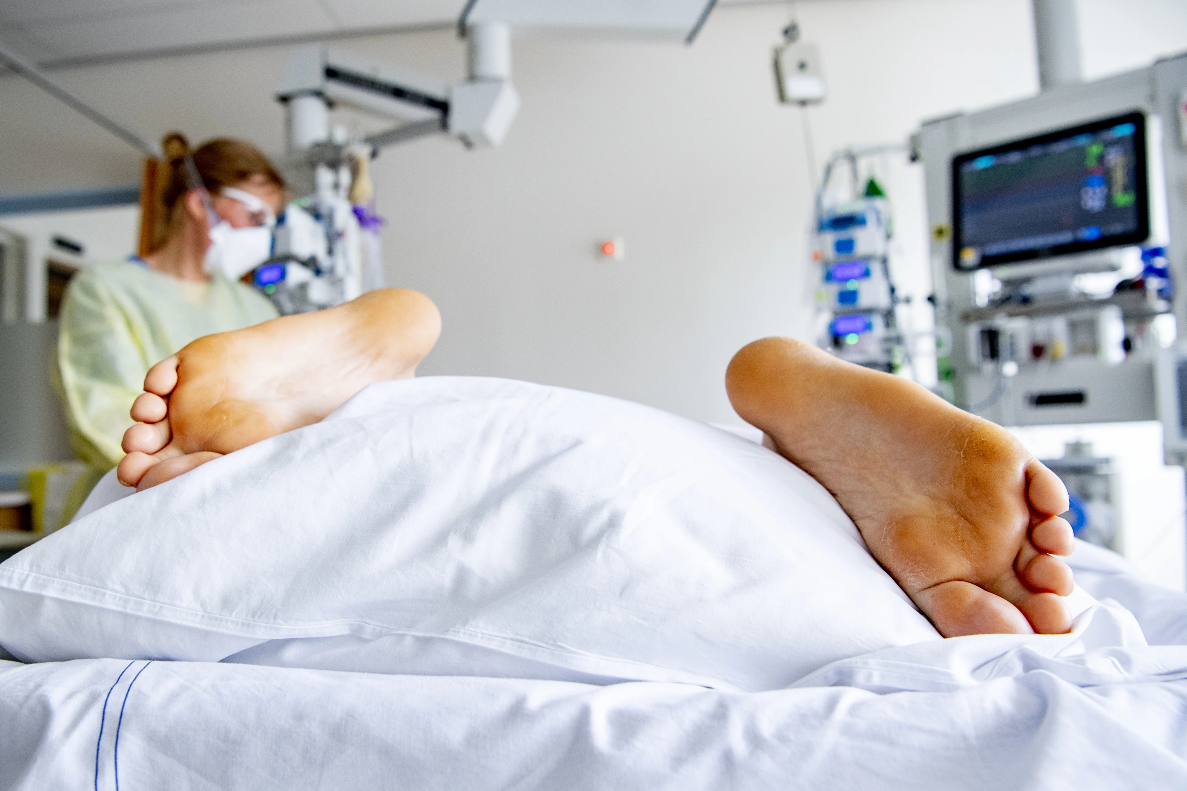 Aantal opnames op intensive care stijgt razendsnel tot boven alarmniveau