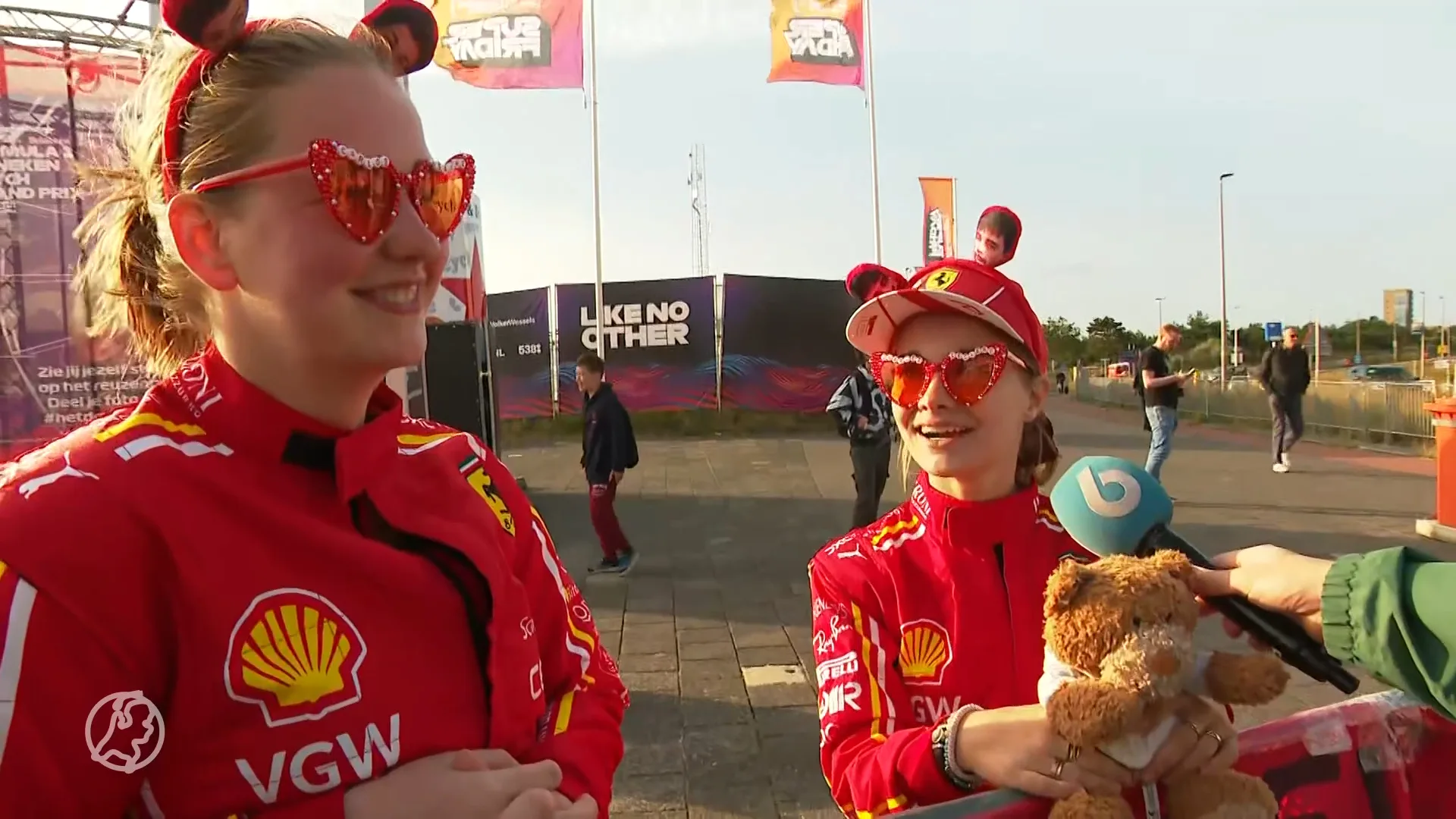 Eerste racefans in Zandvoort om glimp op te vangen van favoriete coureurs
