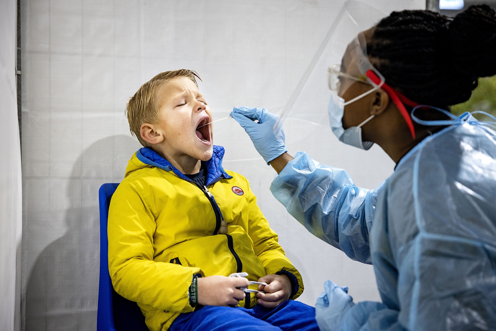OMT: Kinderen zonder klachten hoeven niet in quarantaine