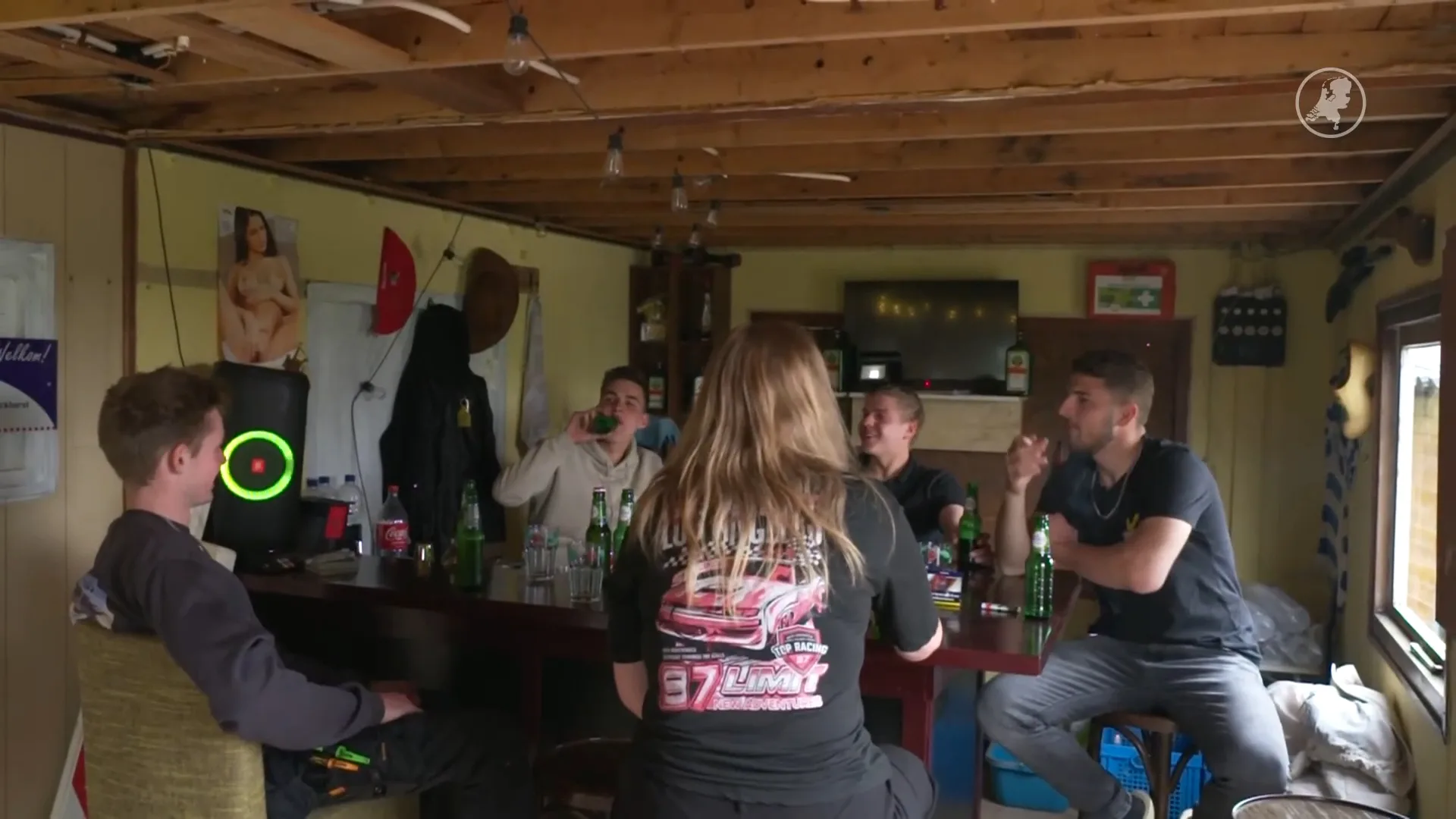 Keet in Achterhoek krijgt koning op bezoek: 'Zoveel meer dan een biertje drinken'