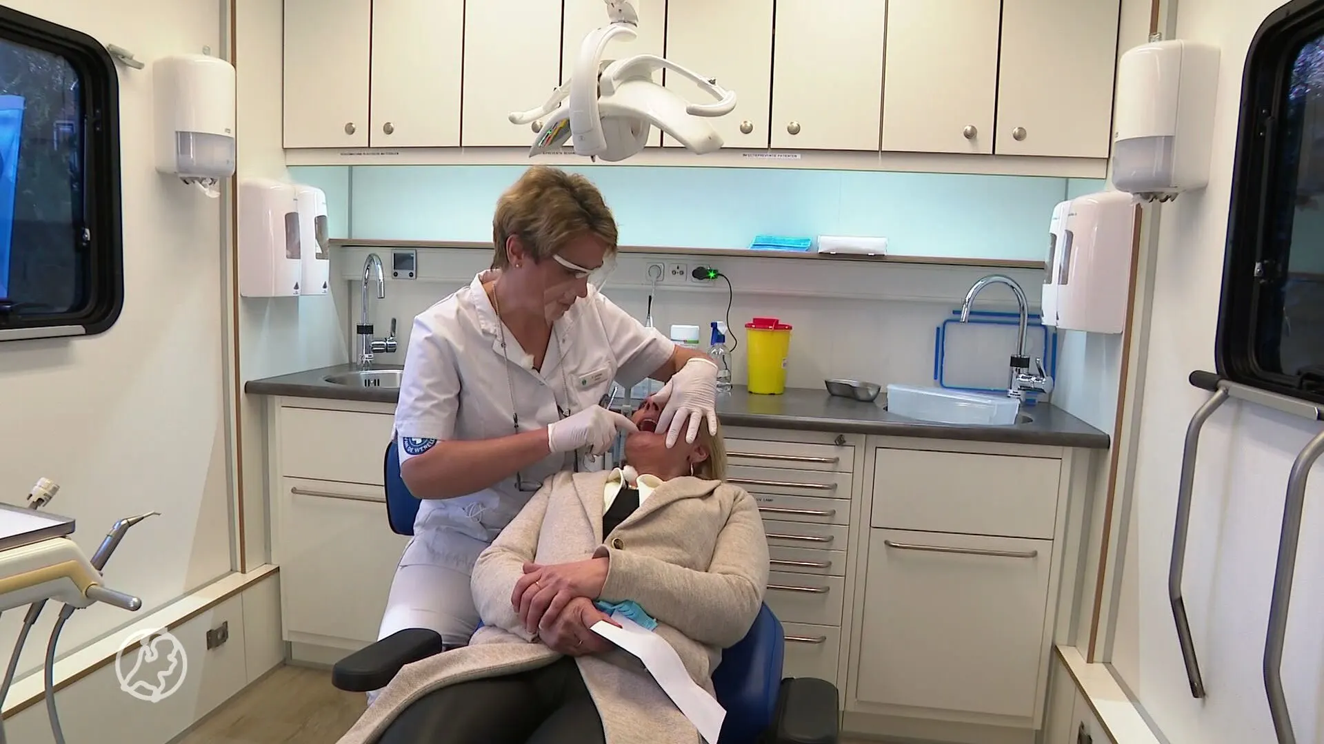 Tandartsen willen weer in basispakket: 'Anderhalf miljoen Nederlanders mijden nu zorg'