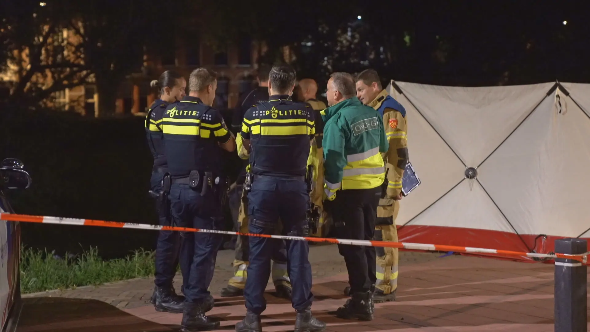 Scooterrijder (20) uit Vlijmen rijdt in Den Bosch de Dommel in en overlijdt