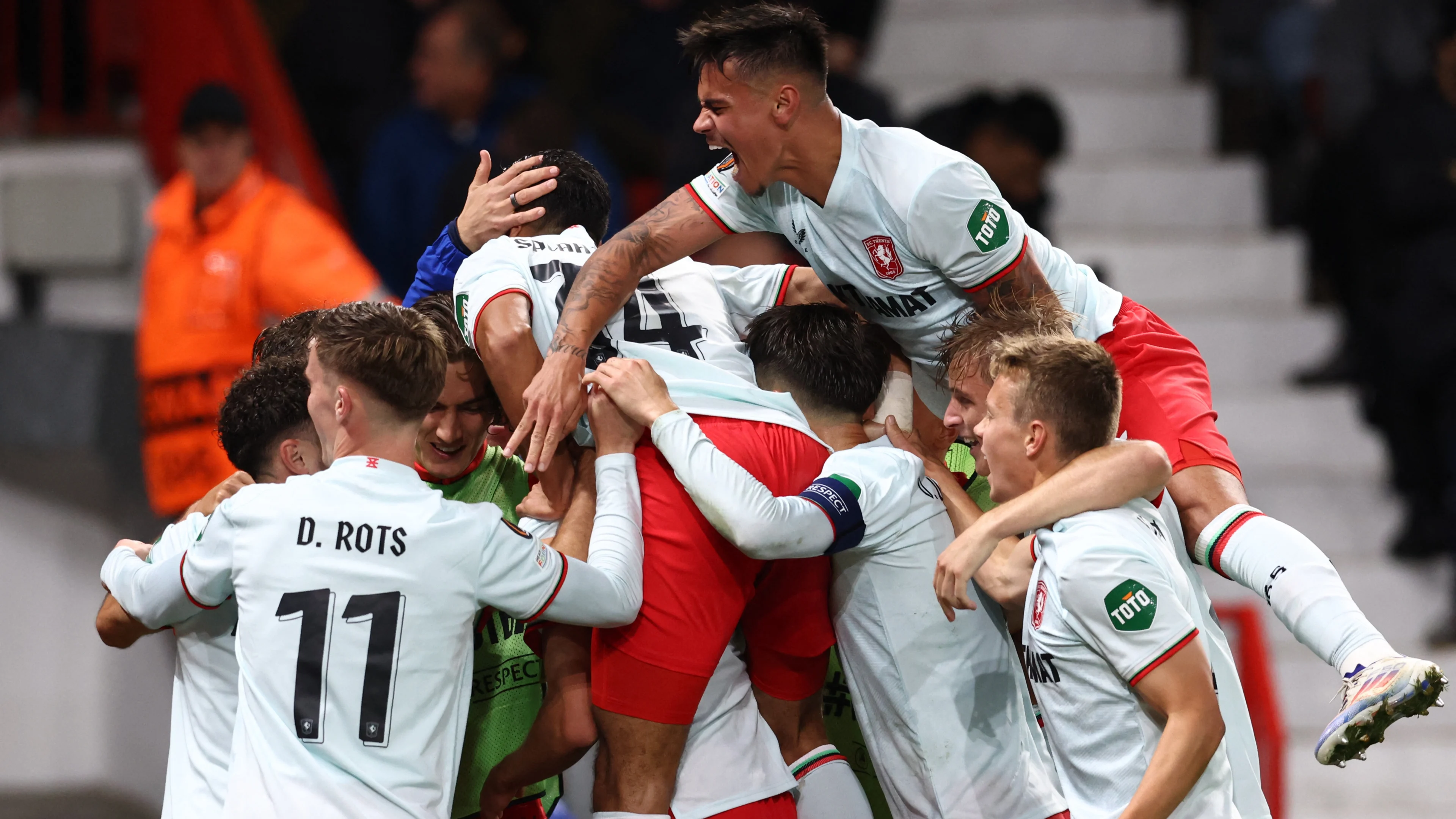 FC Twente stunt tegen Manchester United met 1-1