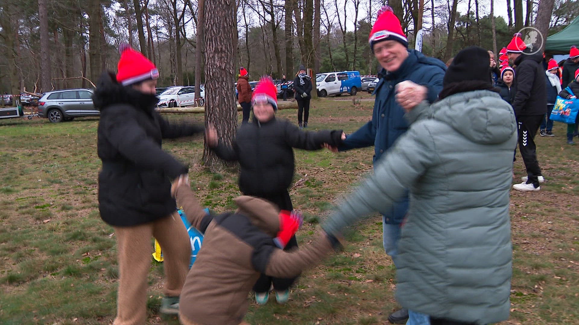 In het Drentse Noord-Sleen ging de nieuwjaarsduik wél door