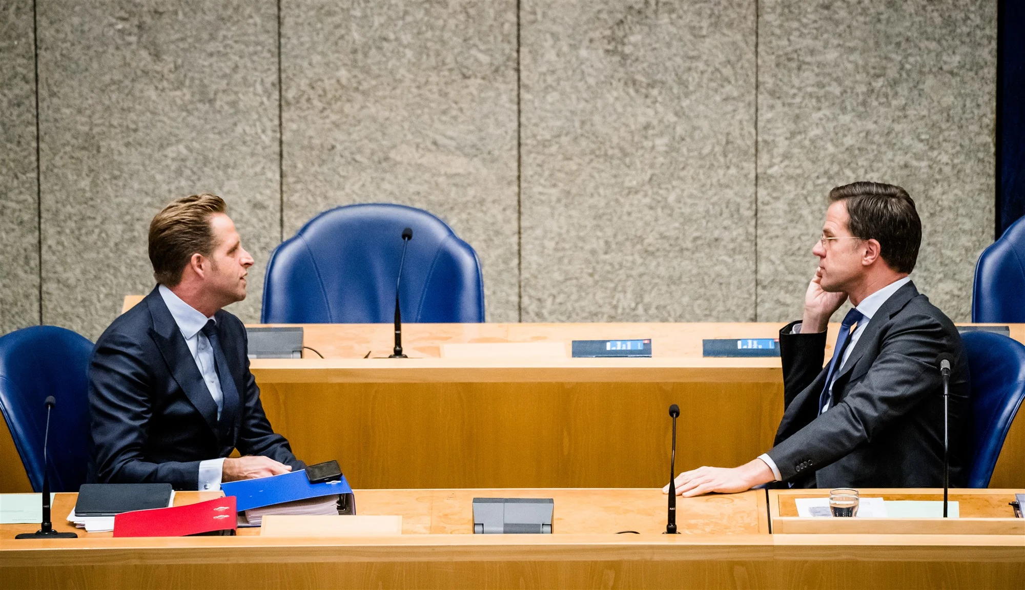 Kamer wil mondkapjes inzetten bij afbouw coronamaatregelen