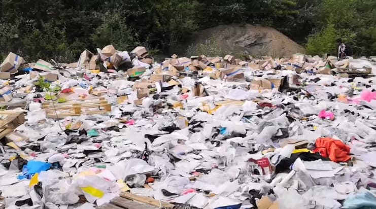 Jan vindt duizenden gestolen AliExpress-pakketjes op parkeerterrein