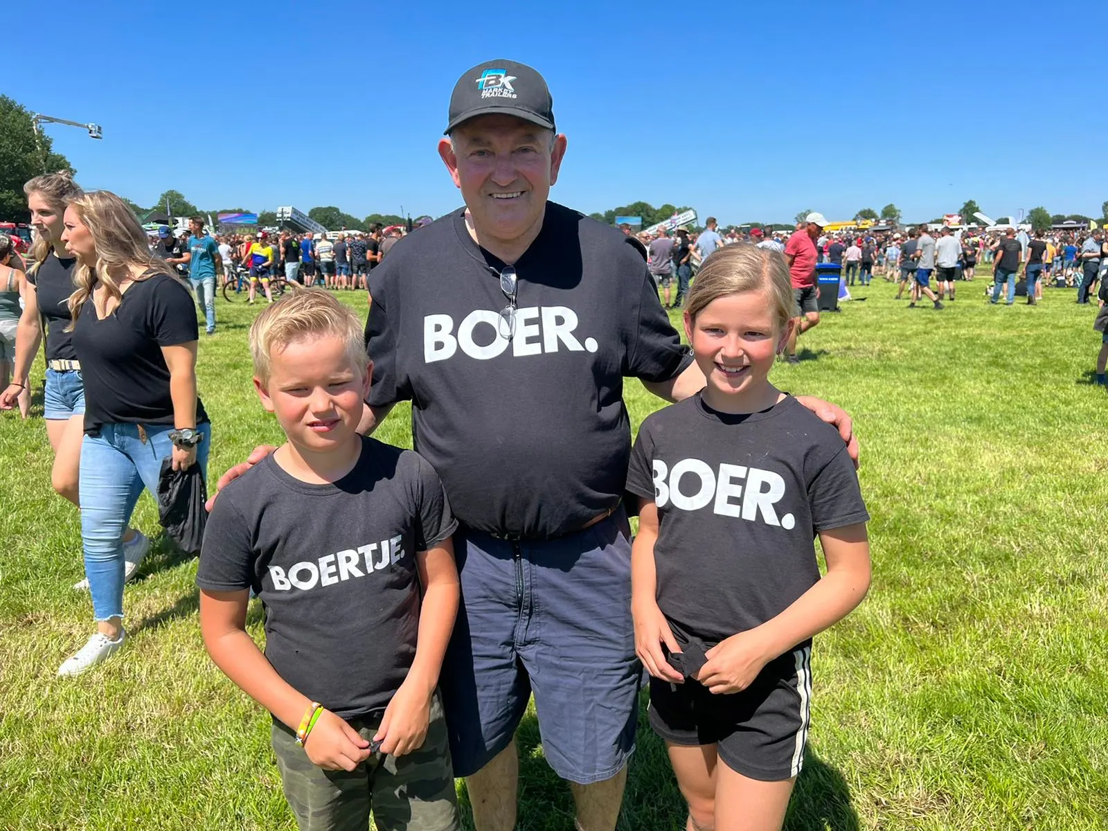 Duizenden trekkers, luide muziek en emoties: boeren massaal bij stikstofprotest