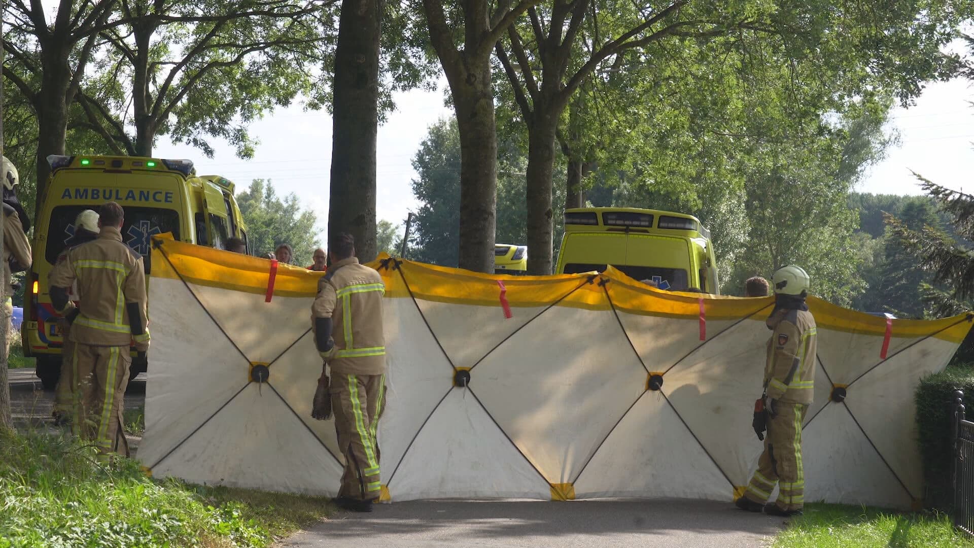 Vijf jonge kinderen zwaargewond door frontale botsing in Meppel