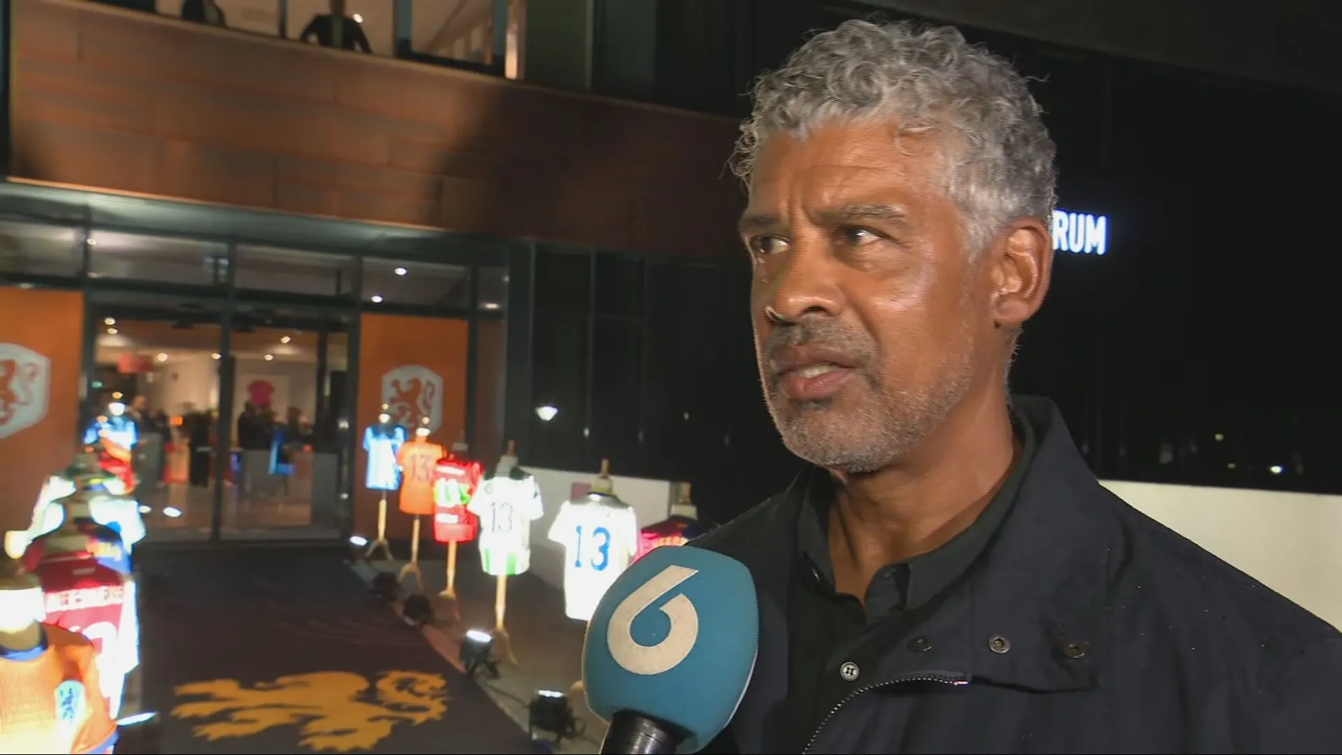 Voetbalwereld neemt afscheid van Johan Neeskens