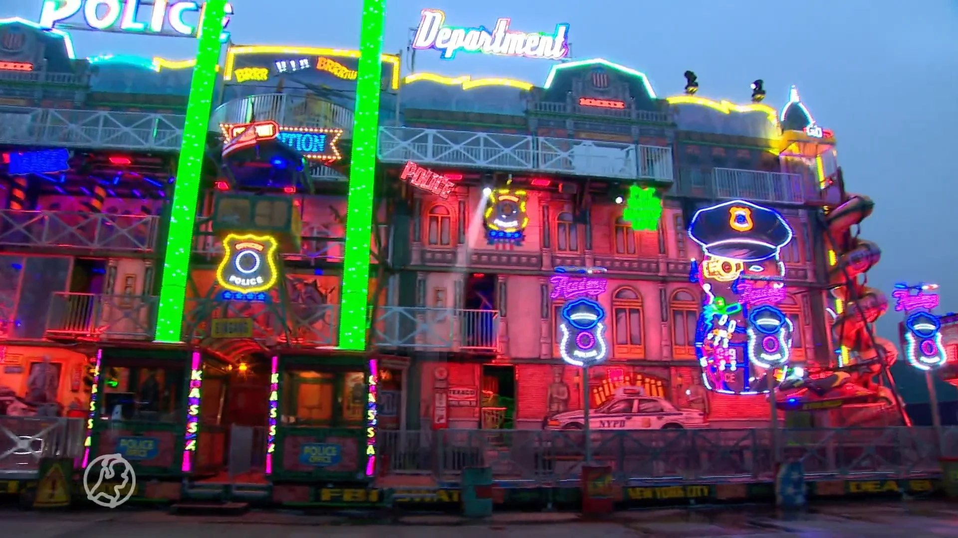 Kermiswereld in crisis, maar in Andijk staat grootste Funhouse ter wereld