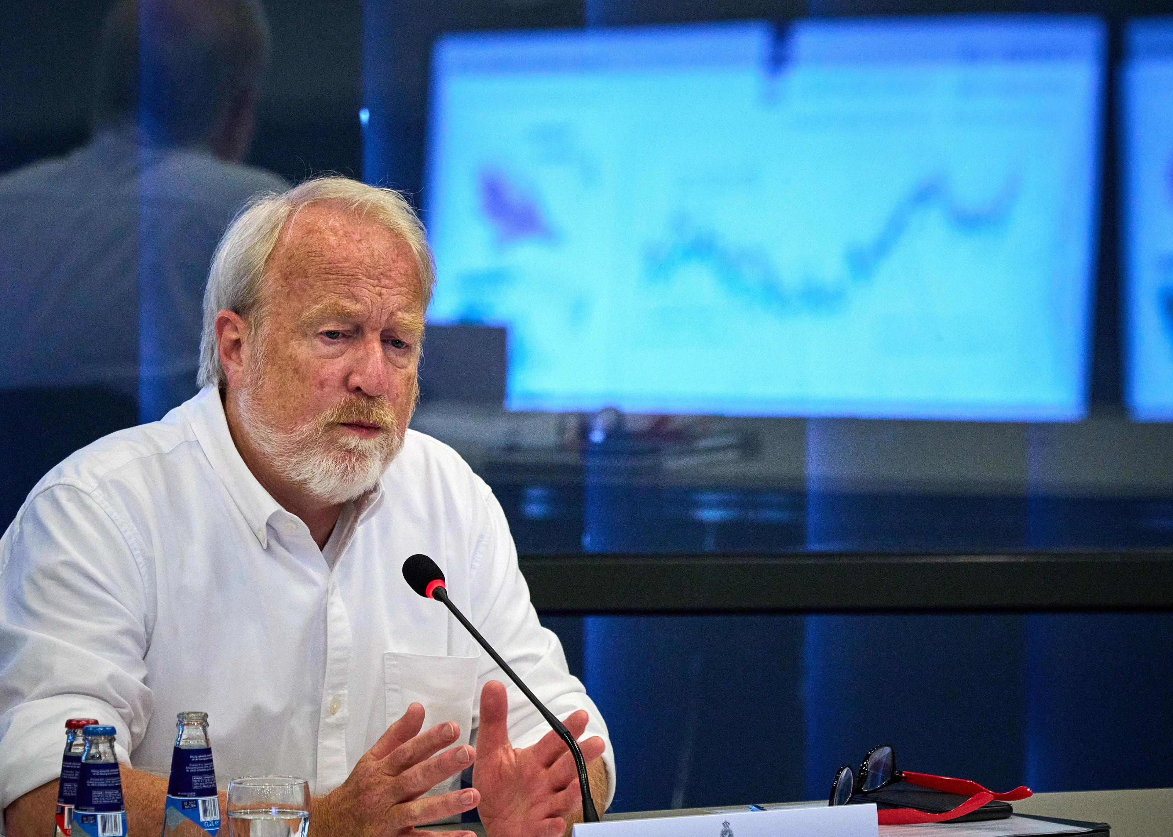 Ministerie van Volksgezondheid bemoeide zich met OMT-adviezen 'maar onafhankelijkheid is niet geschonden'