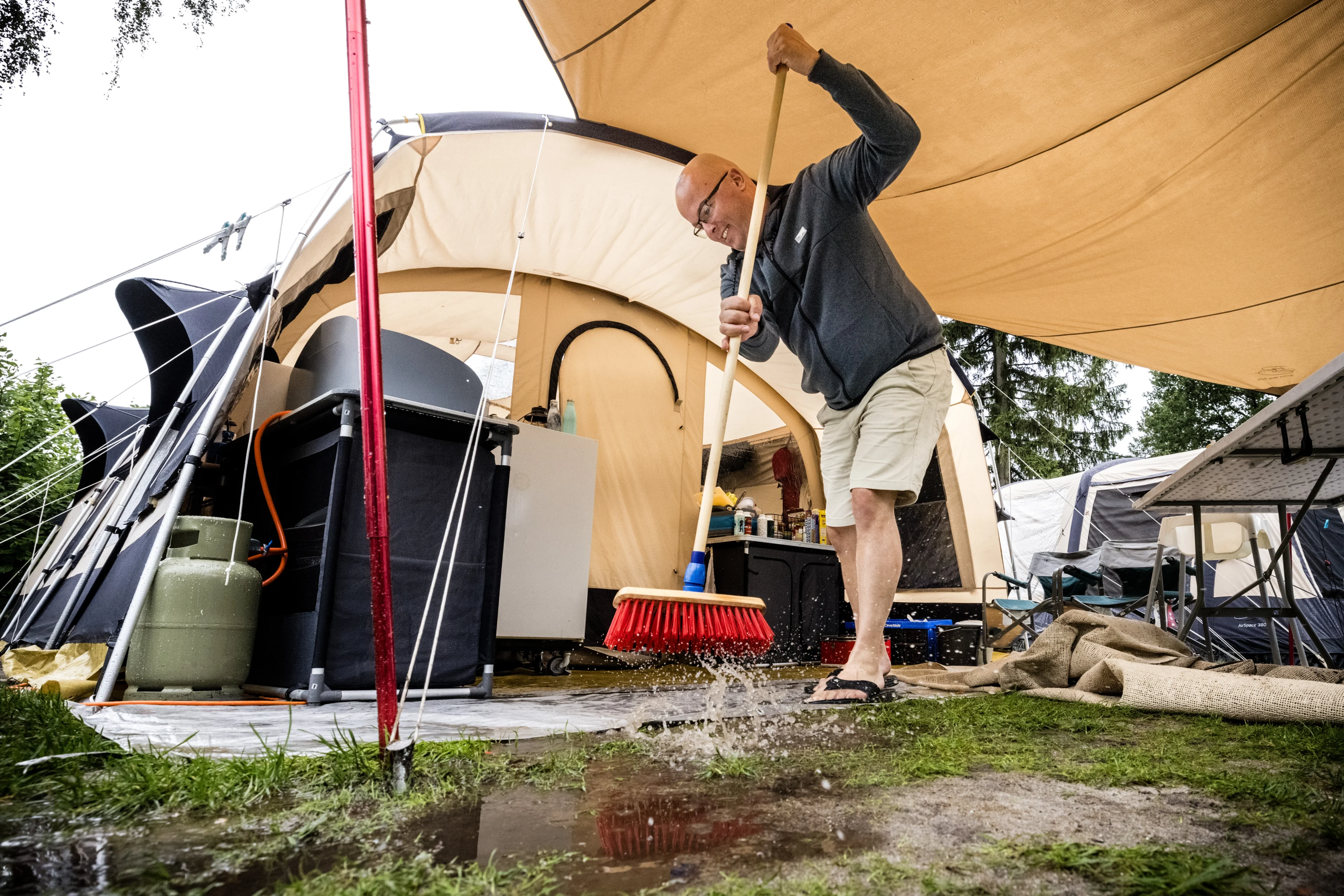 Wisselvallig zomerweer houdt aan, code geel in drie provincies