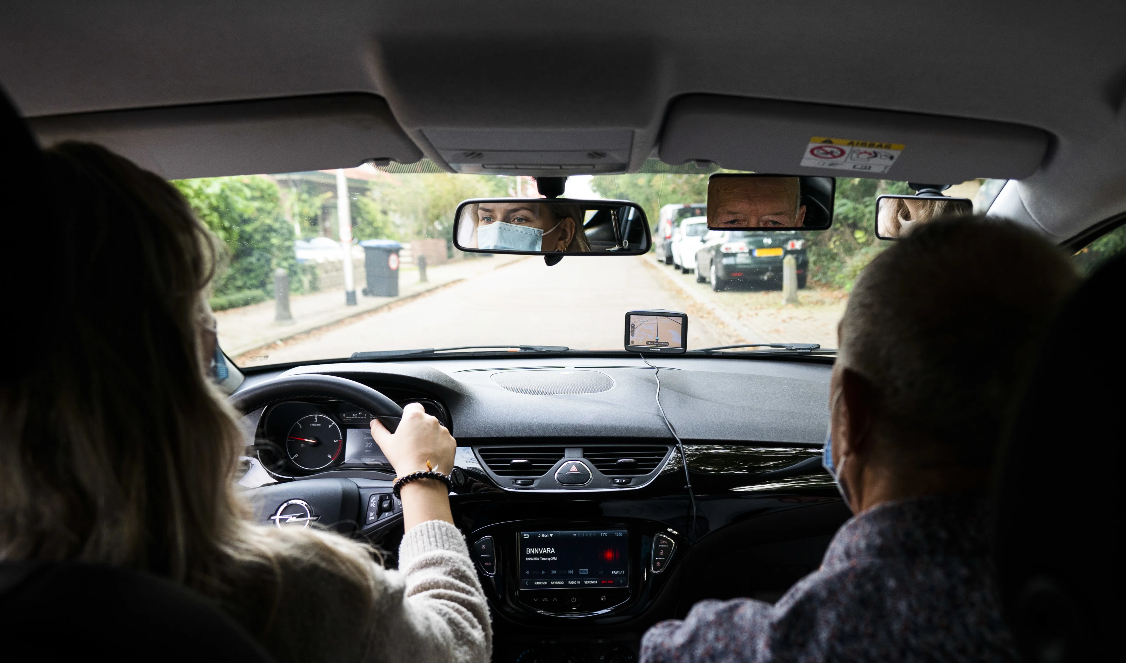 'Kosten rijlessen flink gestegen: uitschieters tot 80 euro per uur' 
