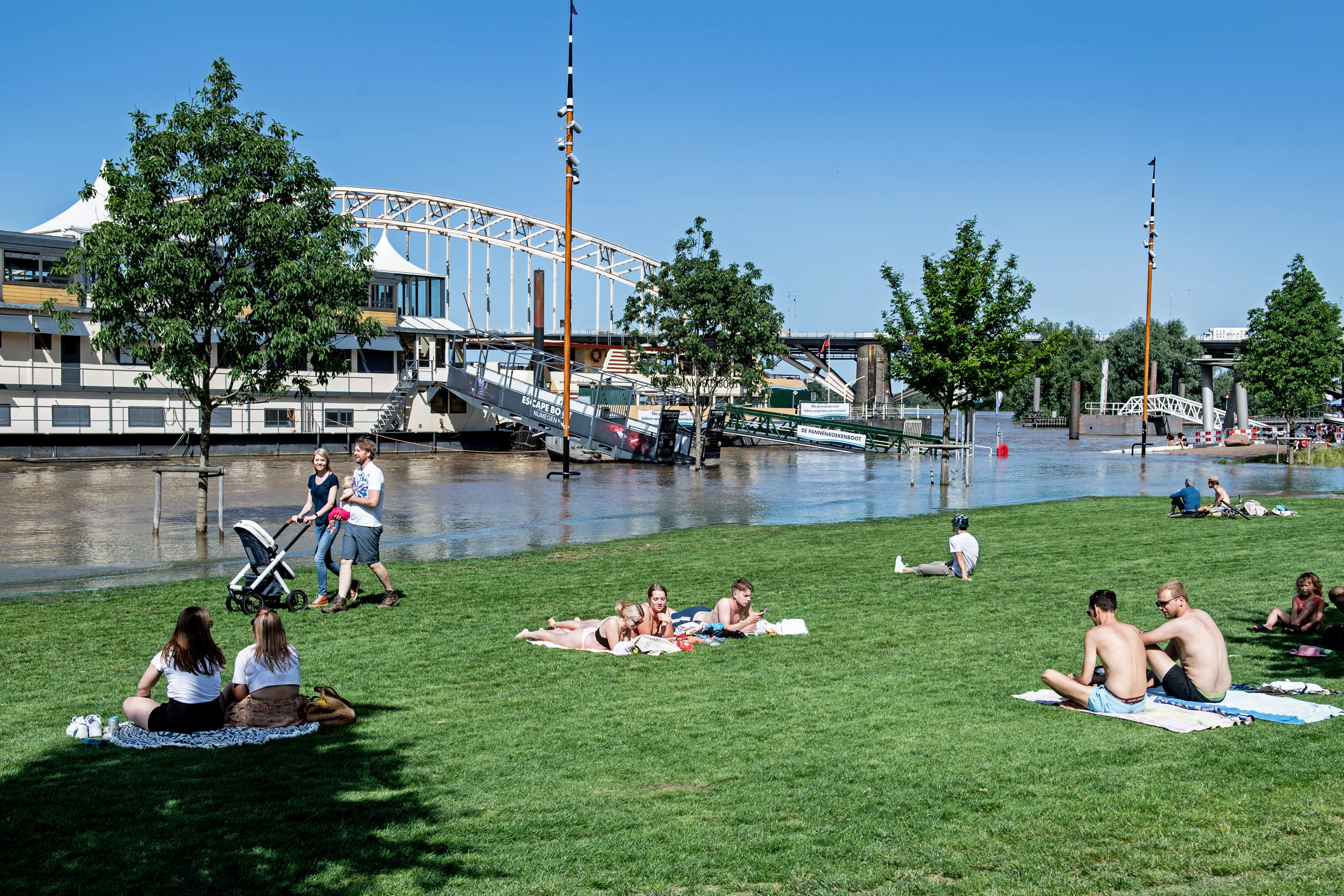 Gezondheidsrisico's op tientallen zwemlocaties door slechte waterkwaliteit