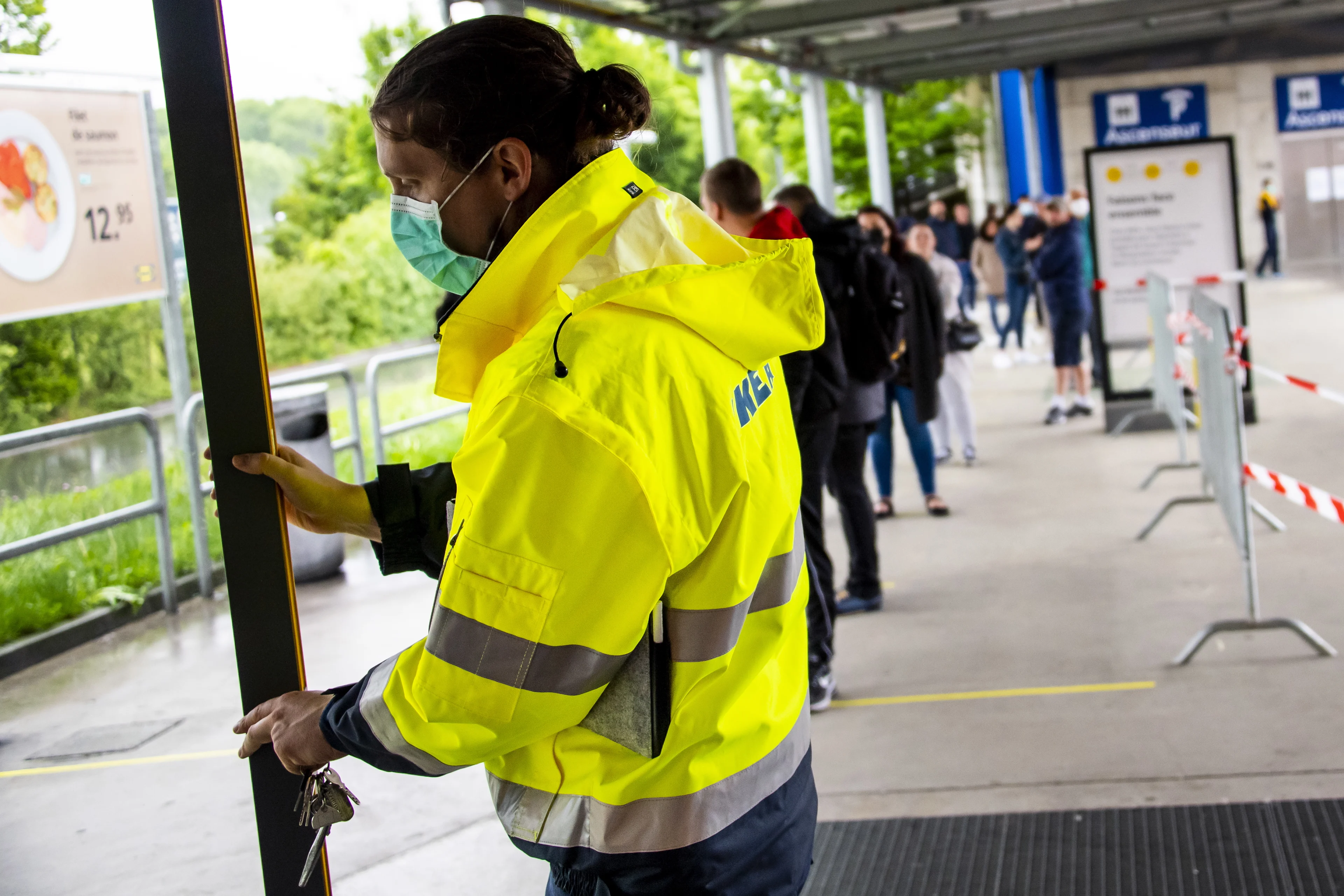Ikea-klanten lopen brandwonden op bij ontsmetten handen