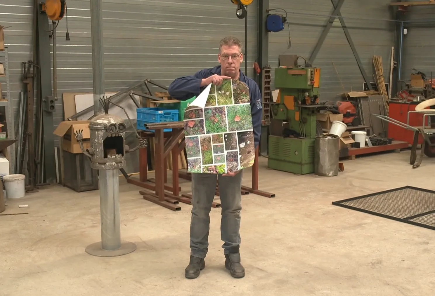 Wildpoepende chauffeurs blijven probleem: poepsoap Ton in Ridderkerk duurt voort