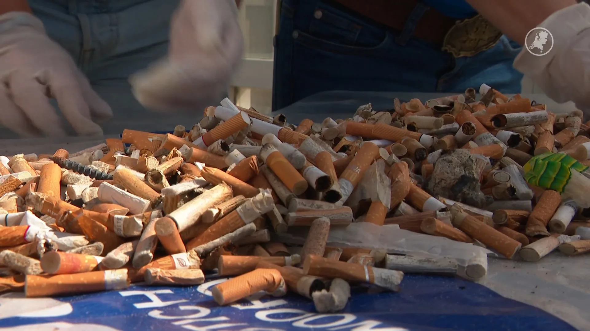 Record: bijna miljoen peuken geraapt van straat
