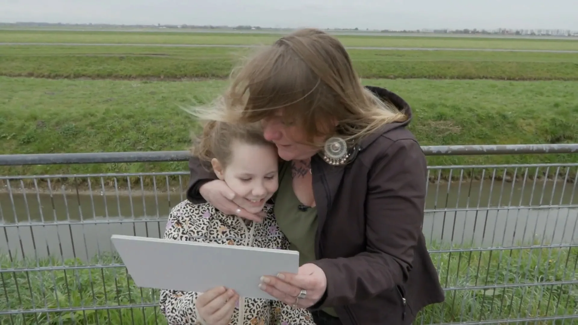 Arm gezin uit Steenrijk, Straatarm reist voor het eerst met het vliegtuig: 'Dromen komen uit'