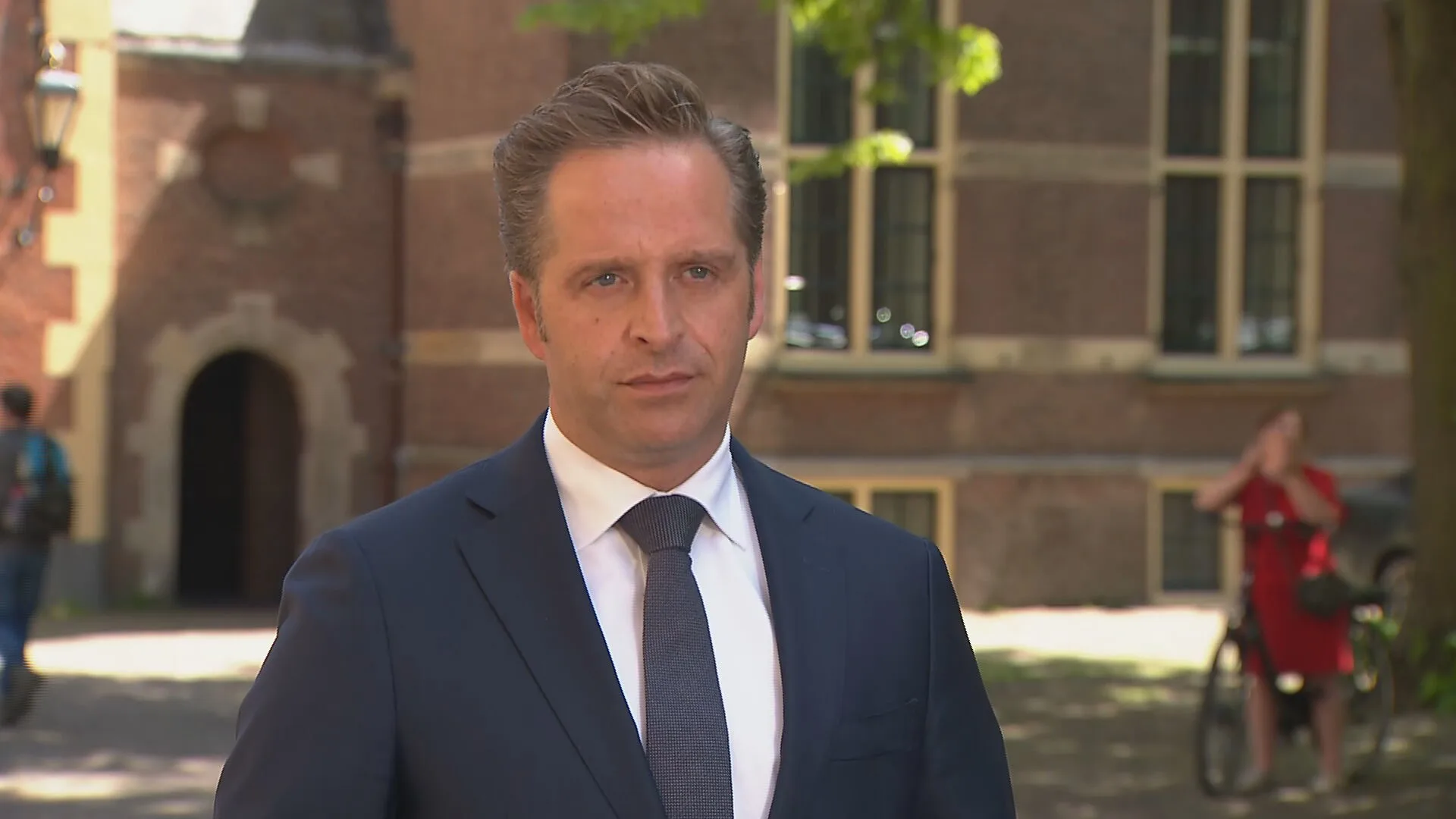 De Jonge: advies om niet meer te prikken met Janssen is praktisch lastig