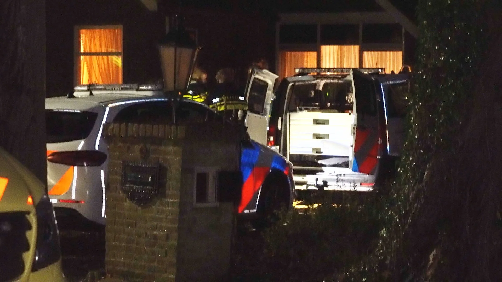 Drie gewonden bij woningoverval in Assen