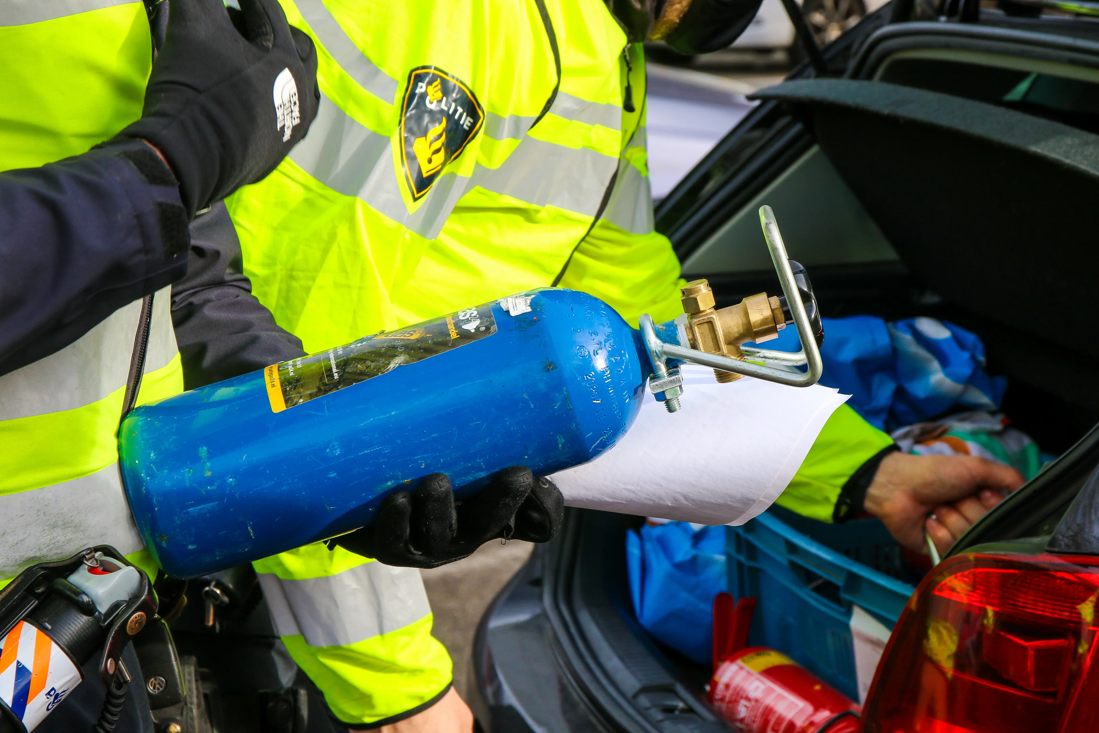 Lachgasverbod duurt nog zeker jaar omdat handhaving te veel geld kost
