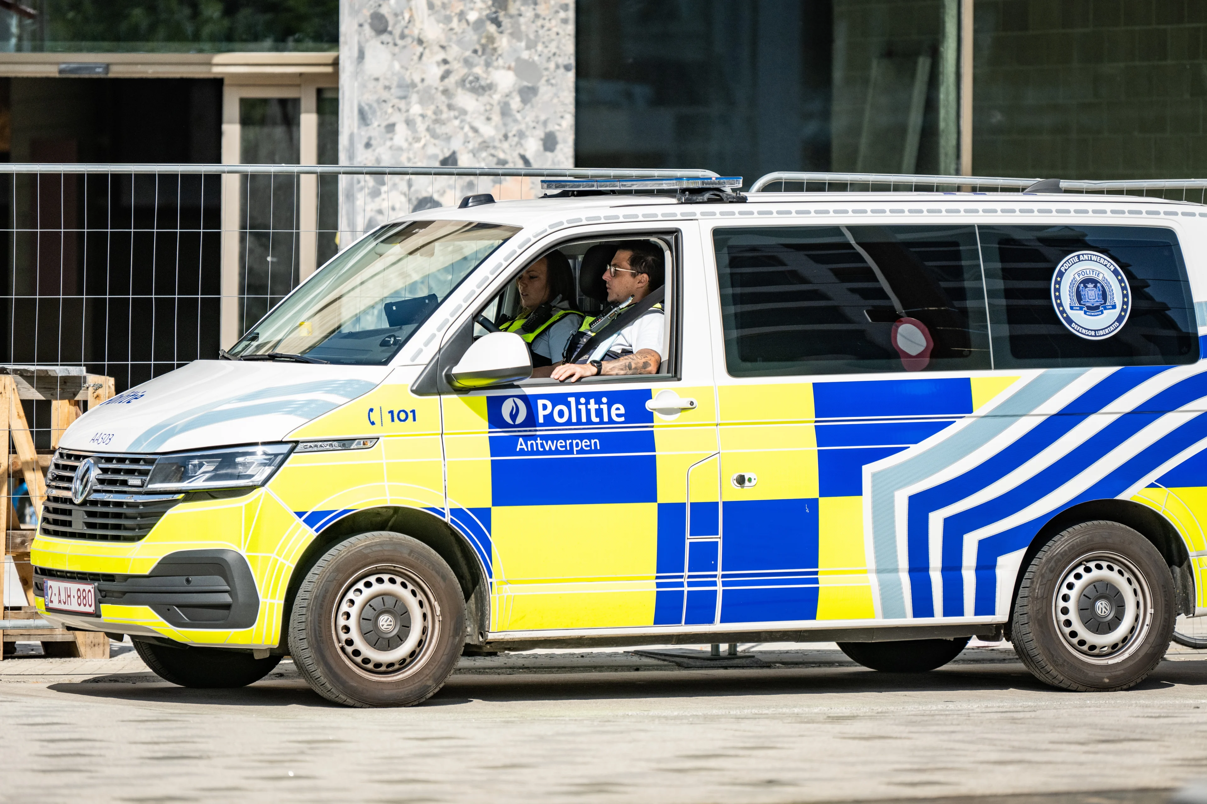 Vier Nederlanders opgepakt bij pand familie Ben Saddik, brandbommen en vuurwapen ingenomen