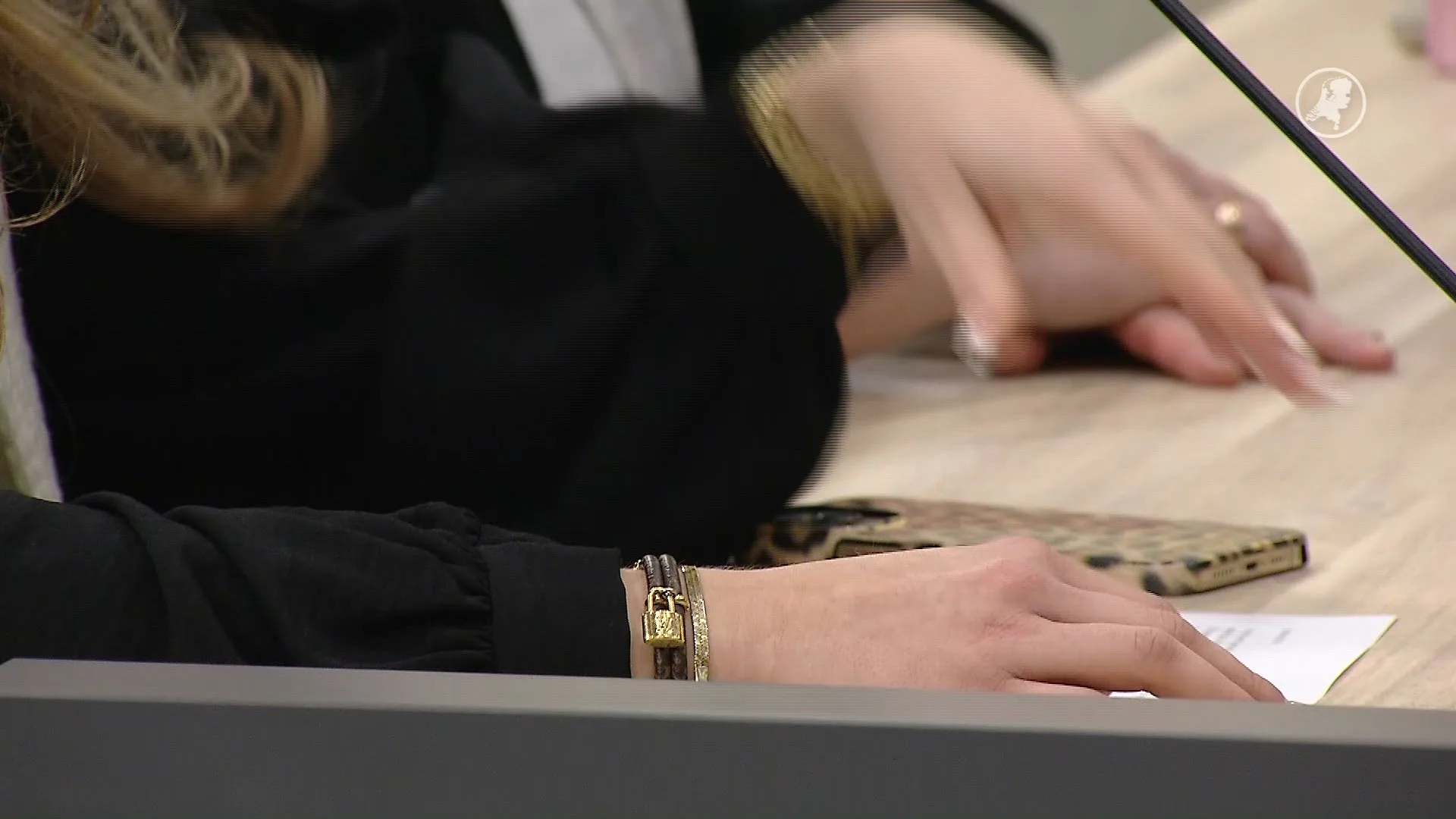 Slachtoffers gijzeling Ede vertellen over nachtmerrie: 'Vreesde voor mijn leven'