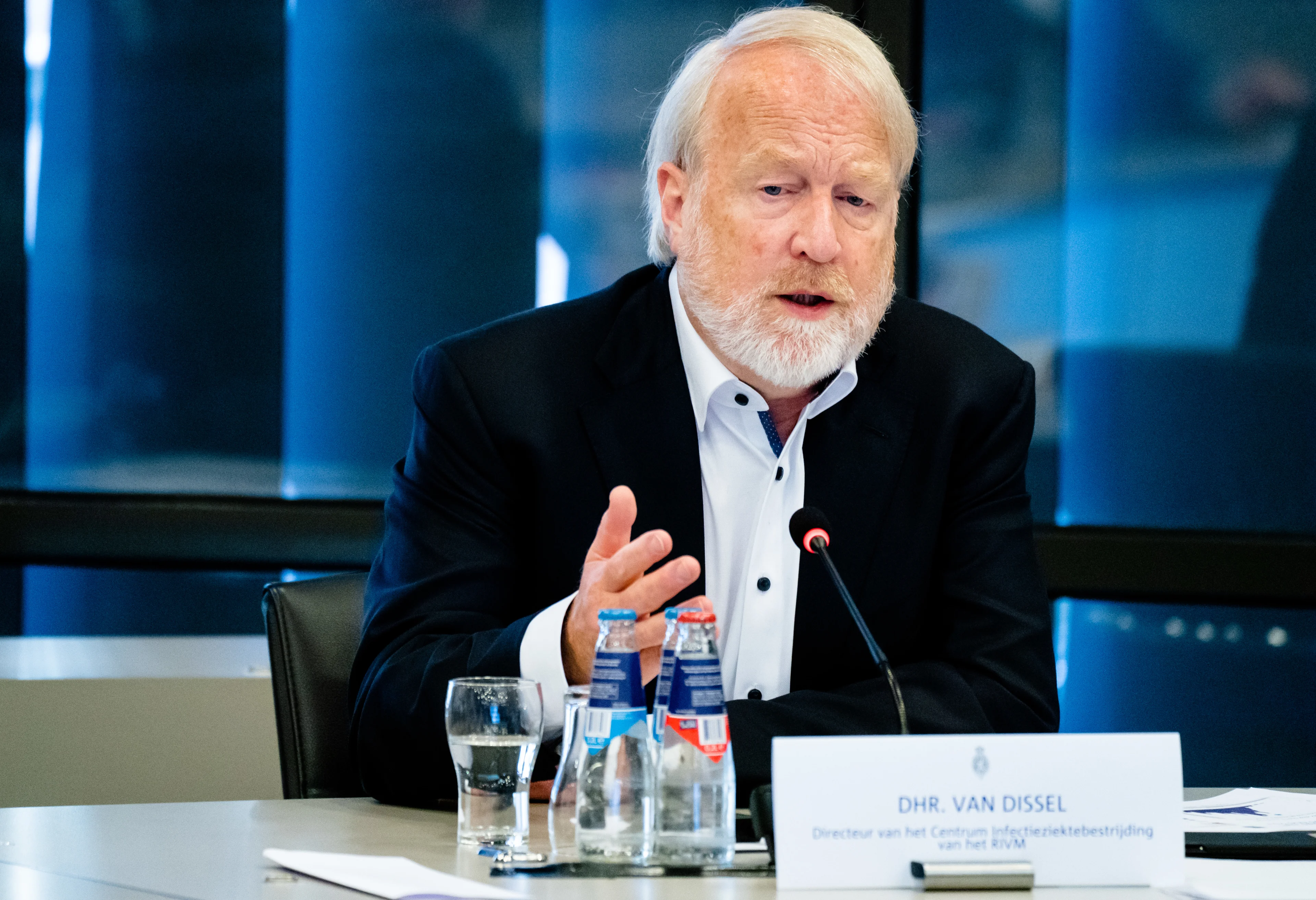 LIVEBLOG | Coronapatiënten op intensive care daalt verder naar 1258