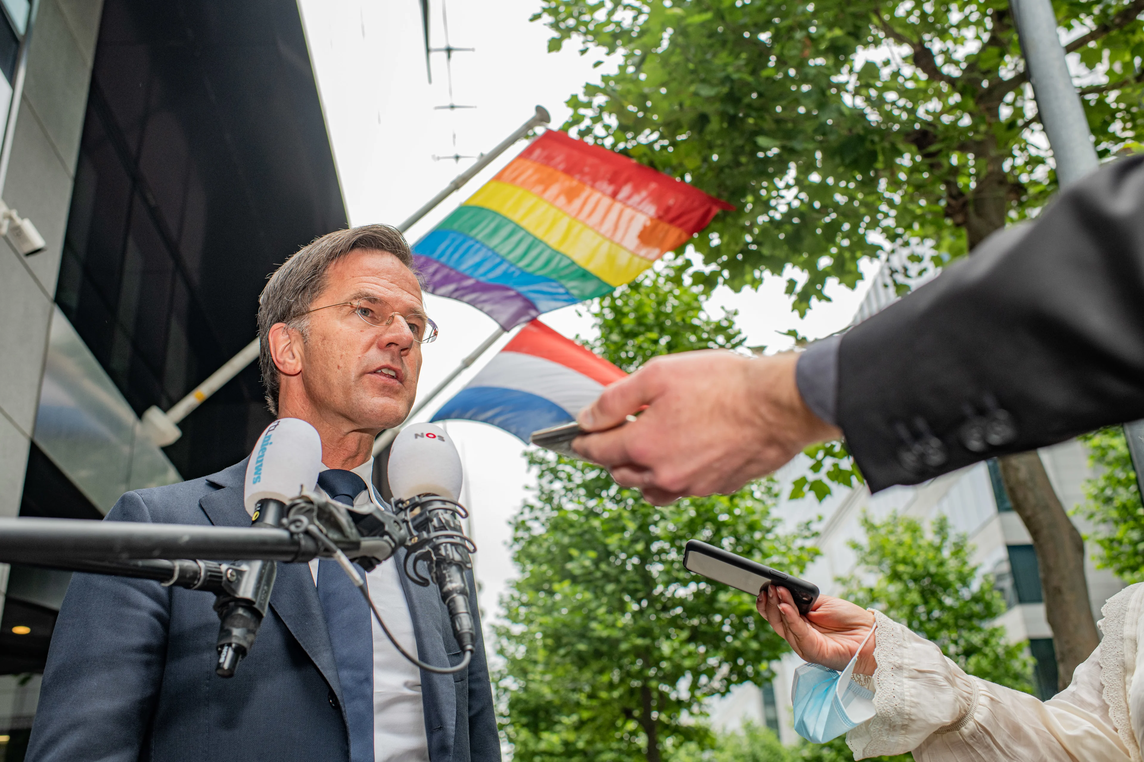 Rutte daagt Hongaarse premier Orbán uit: stap uit de EU