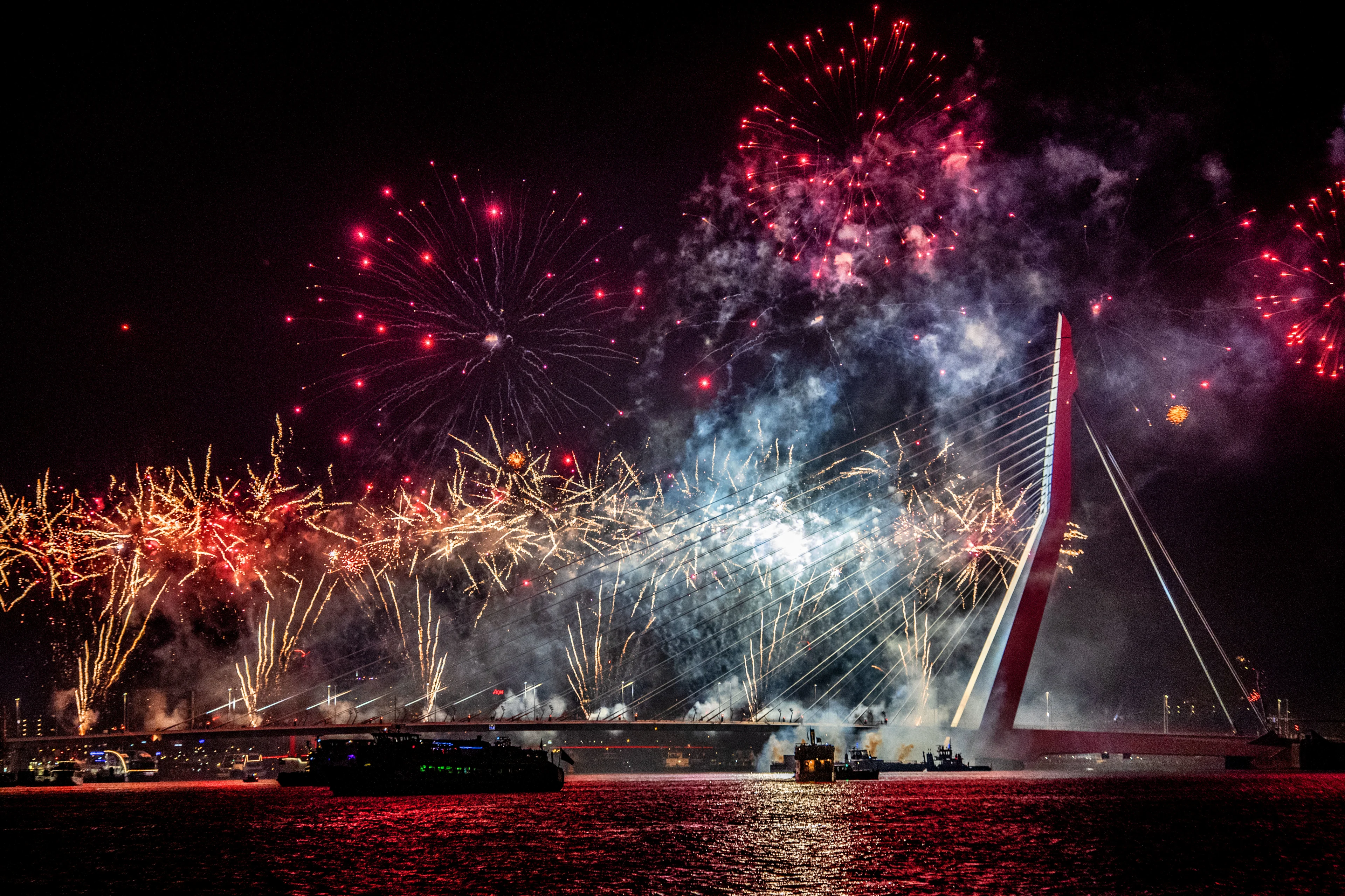 Vuurwerkverbod in Rotterdam levert vuurwerkverkopers grote verliezen op