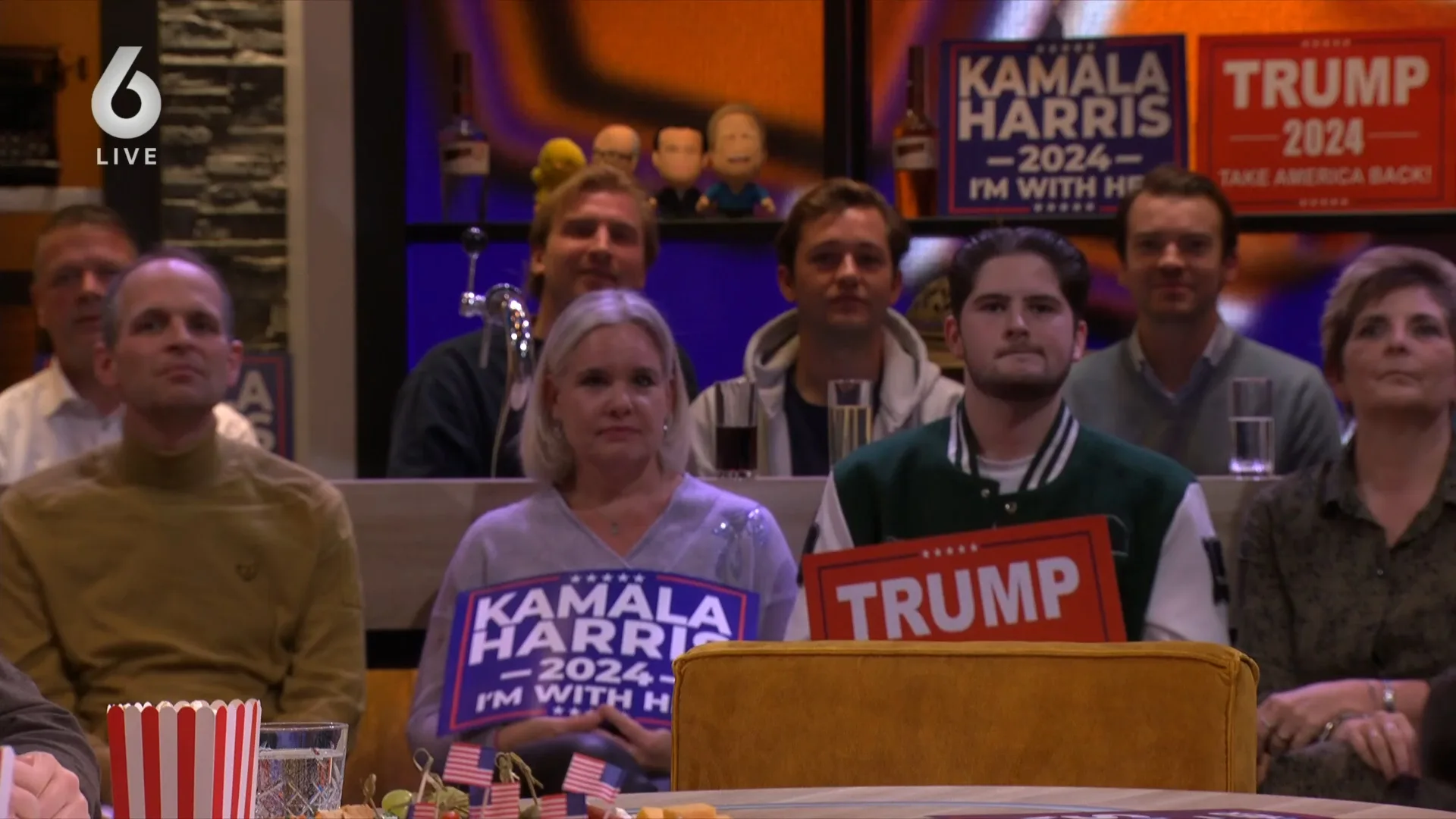 Johan Derksen voegt daad bij woord en zit niet aan Vandaag Inside-tafel