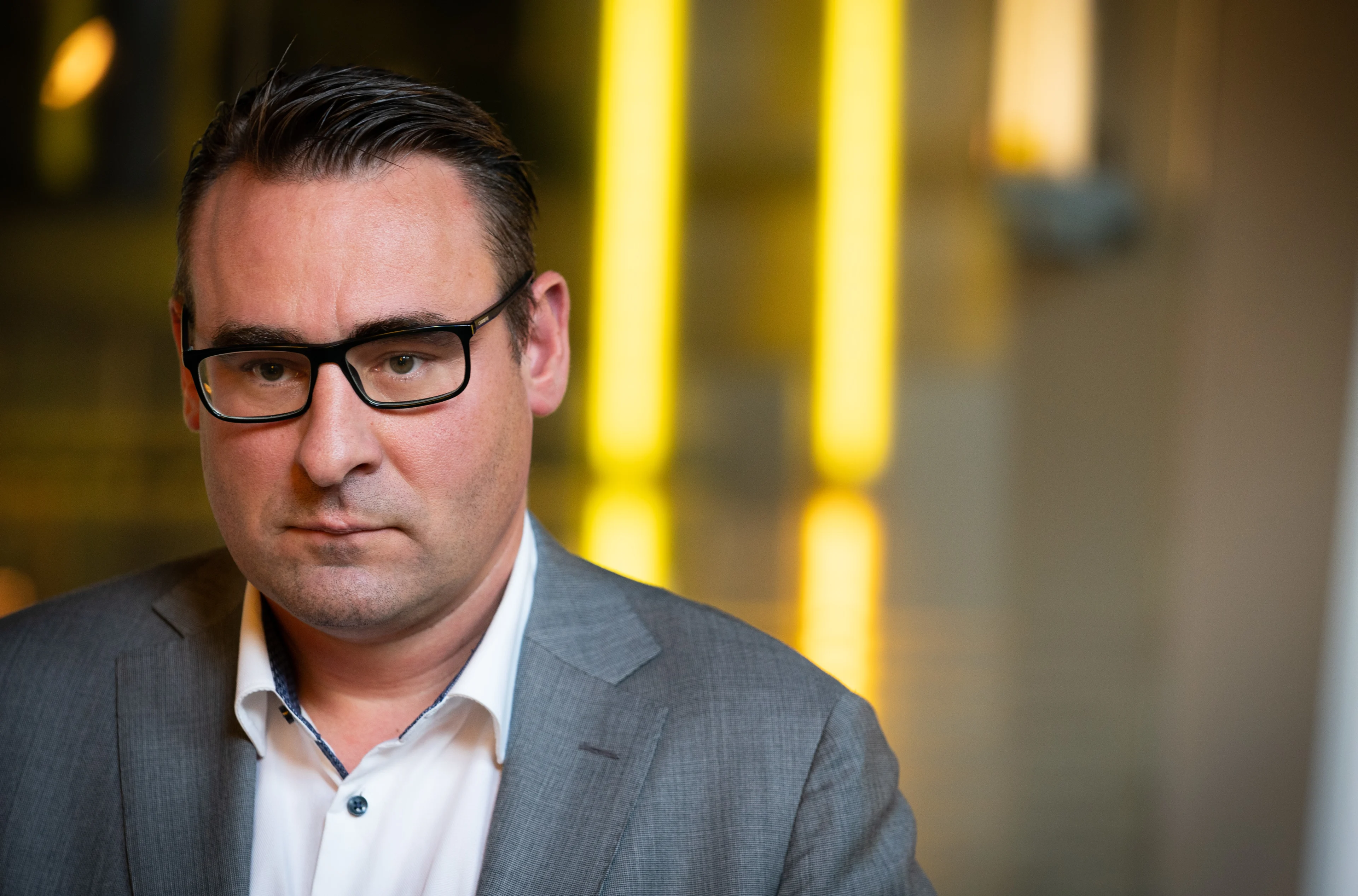 Richard de Mos wil met advocaat Peter Plasman Tweede Kamer in