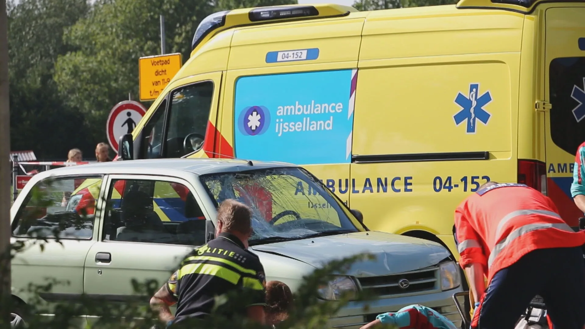 Fietser zwaargewond na aanrijding in Hoogeveen