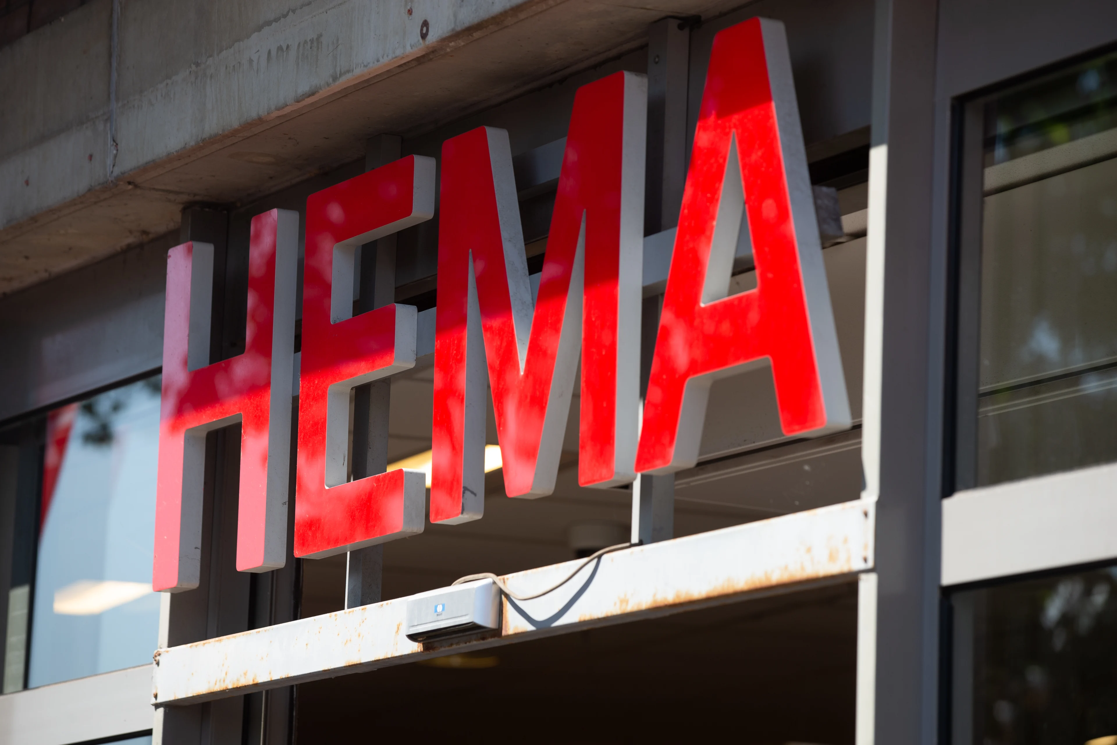 Groep schuldeisers vraagt faillissement moederbedrijf HEMA aan