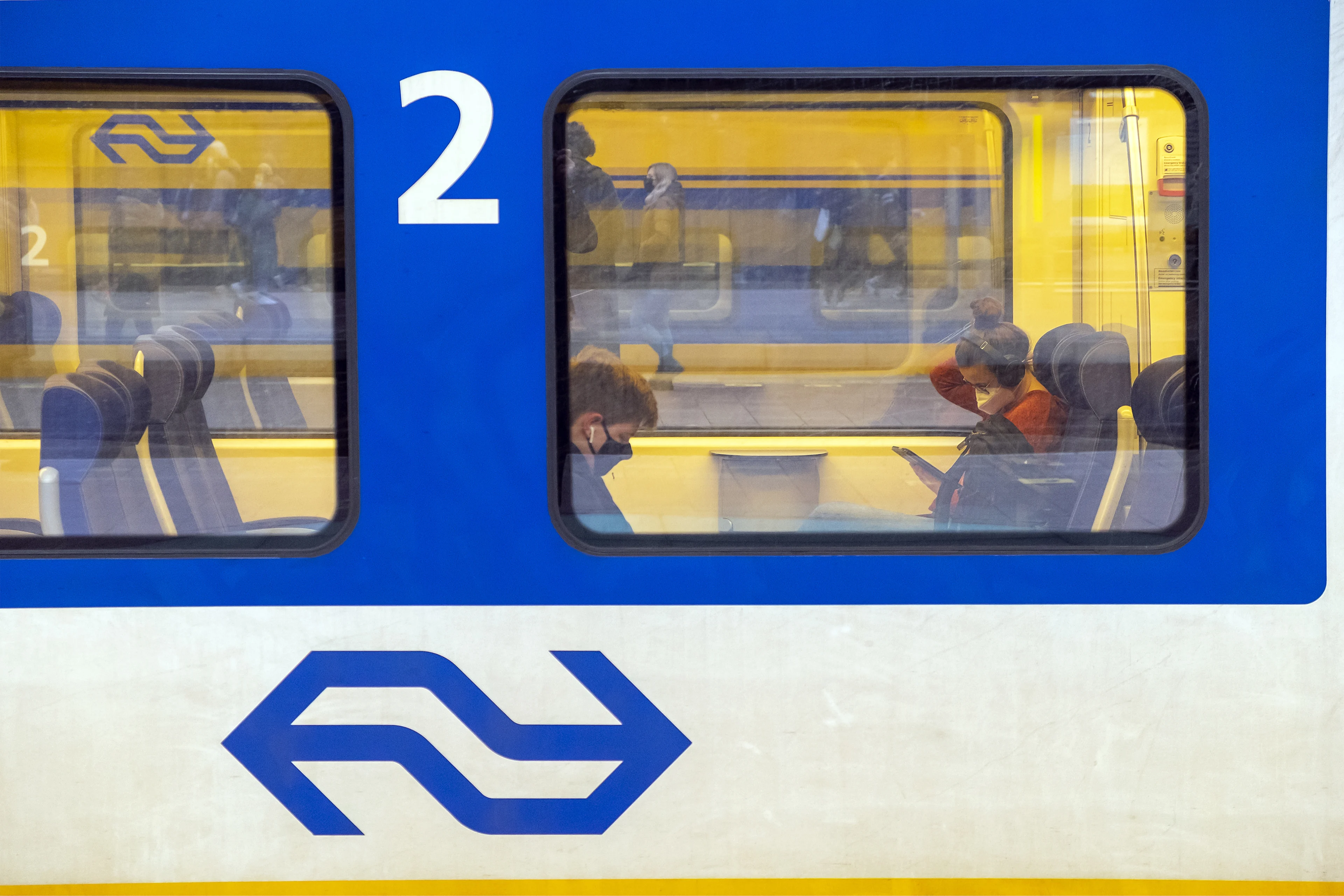 Mondkapjesplicht in trein begint lastig te worden: 'Niemand begrijpt het meer'