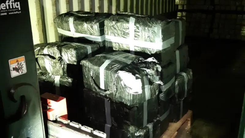 Medewerkers Roosendaals bedrijventerrein vinden flinke lading cocaïne