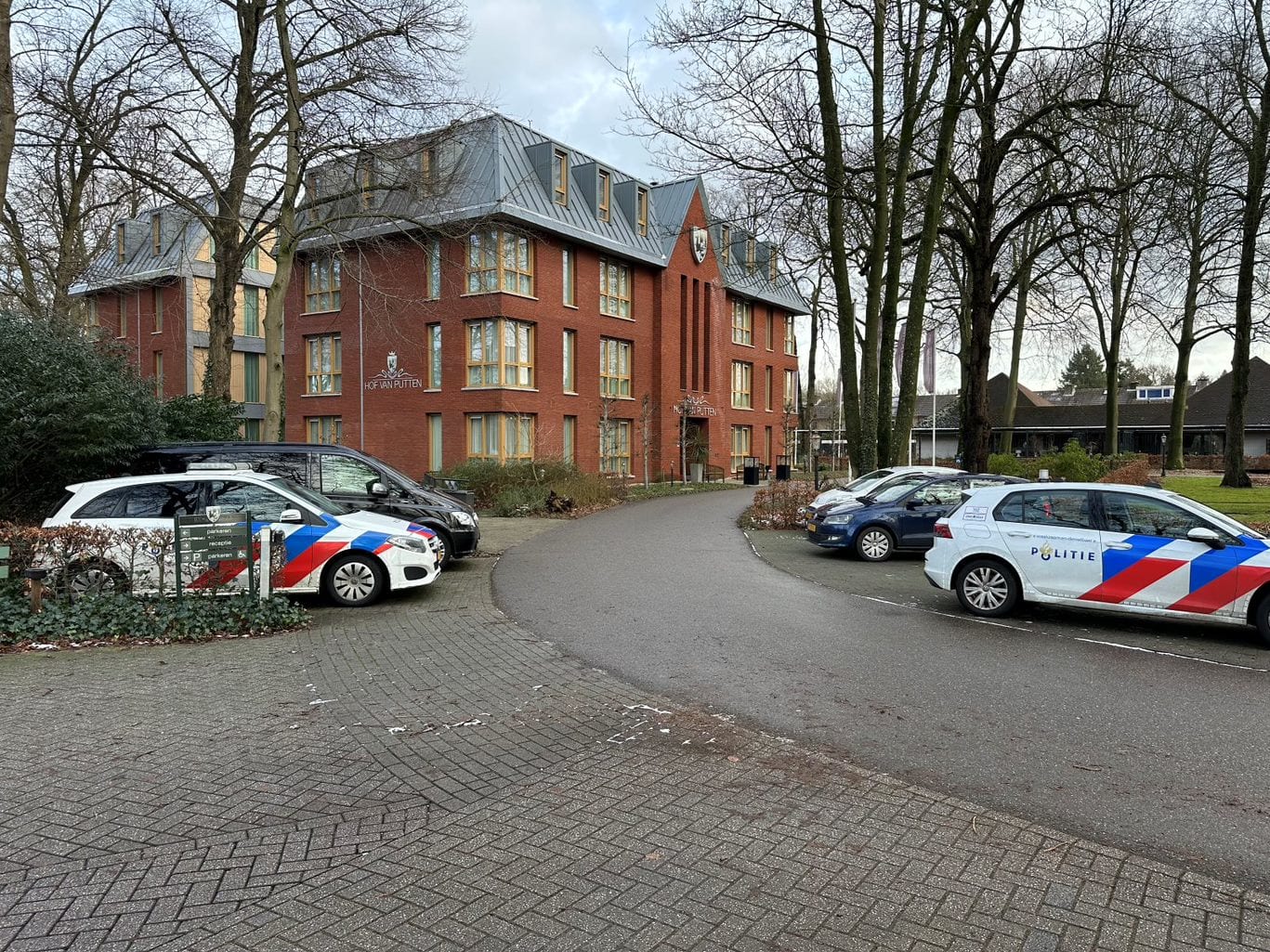 Vrouw 'onder verdachte omstandigheden' overleden in Putten, man opgepakt