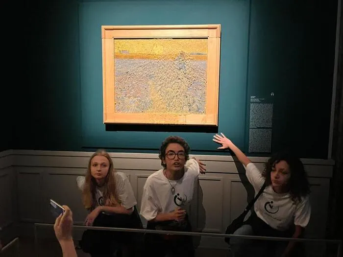 Klimaatactivisten gooien soep tegen Van Gogh-schilderij in Rome