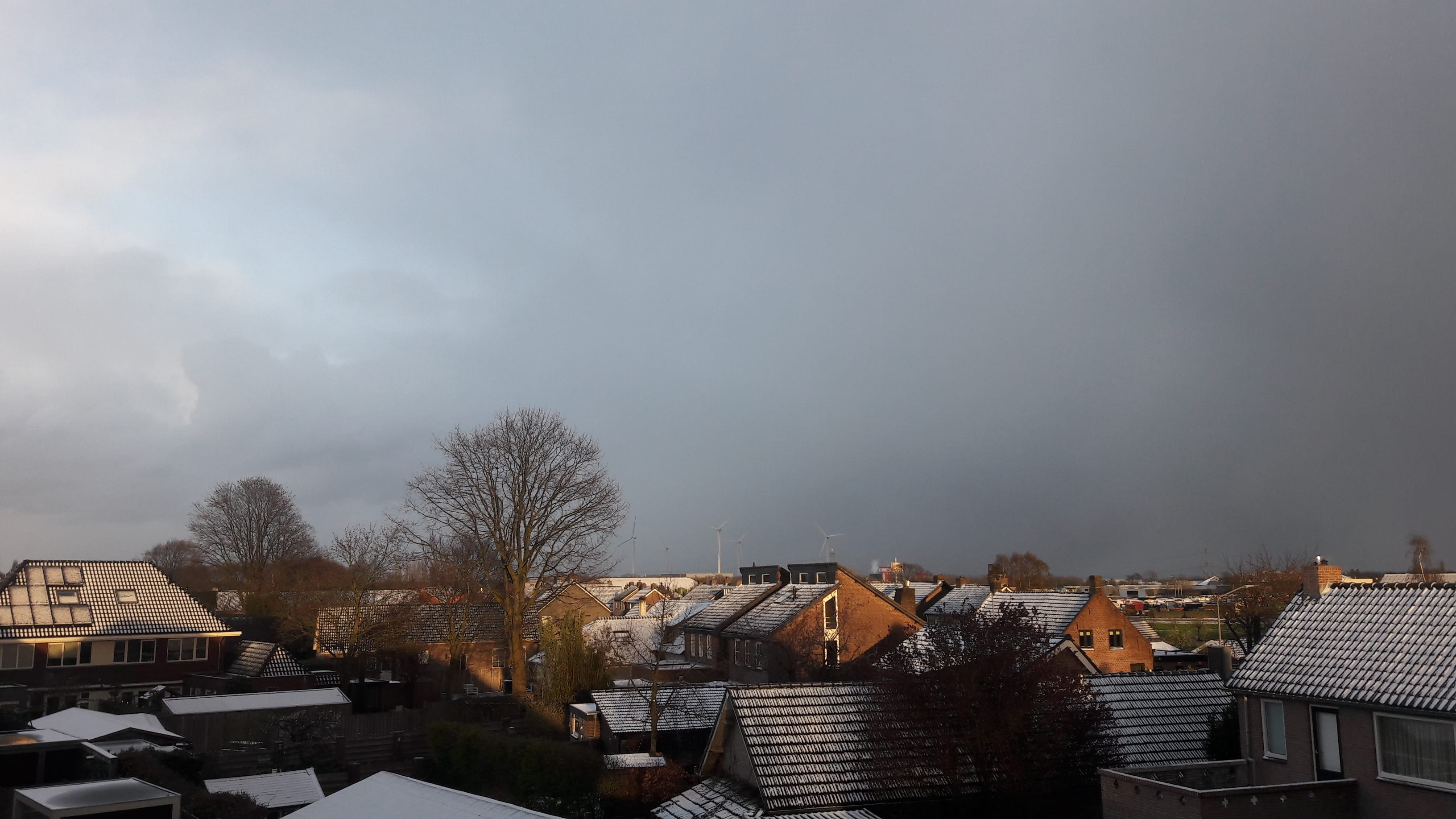 Winterse lente houdt aan: ook vandaag (natte) sneeuw